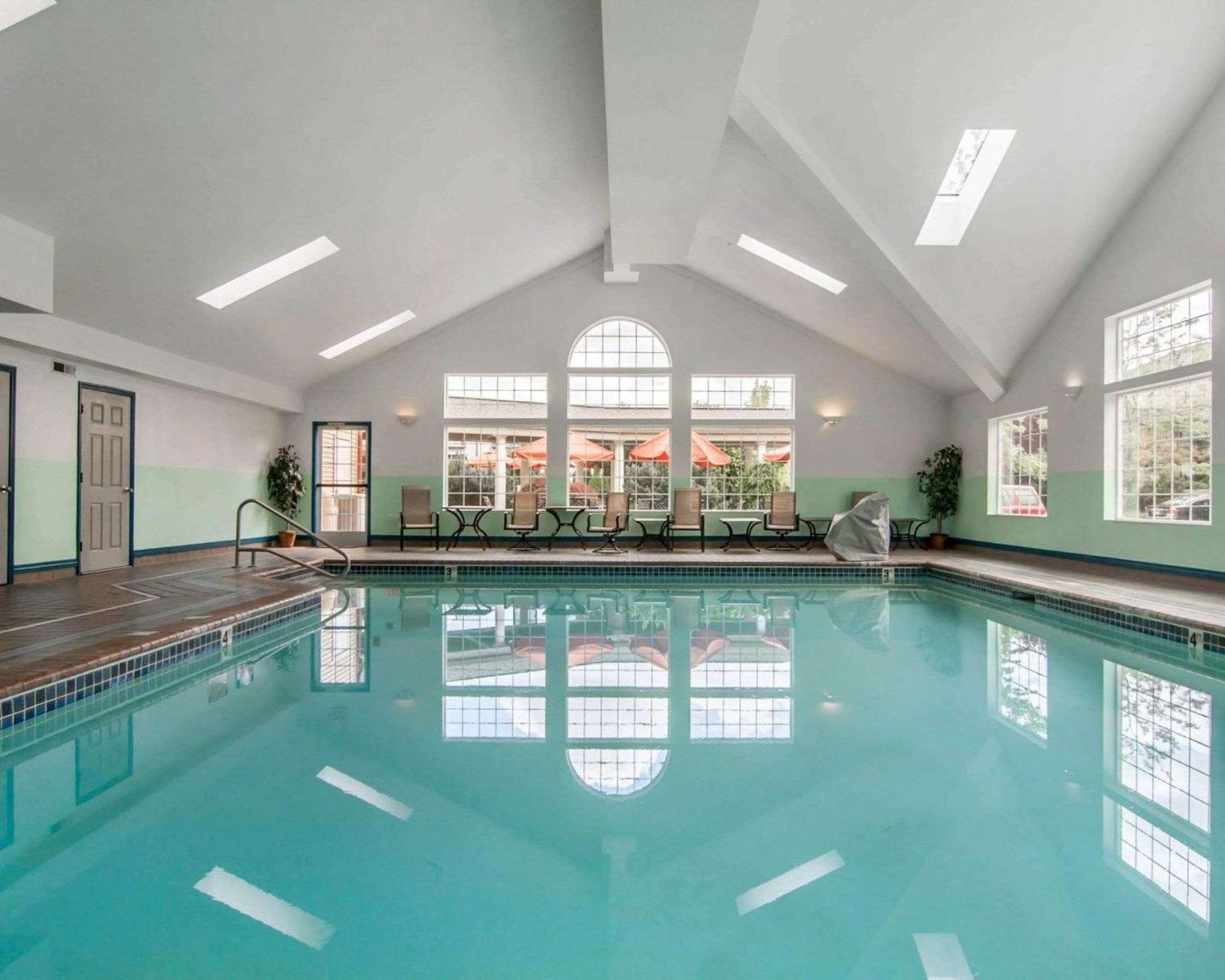 Corvallis Vacations - Comfort Suites - Property Image 13