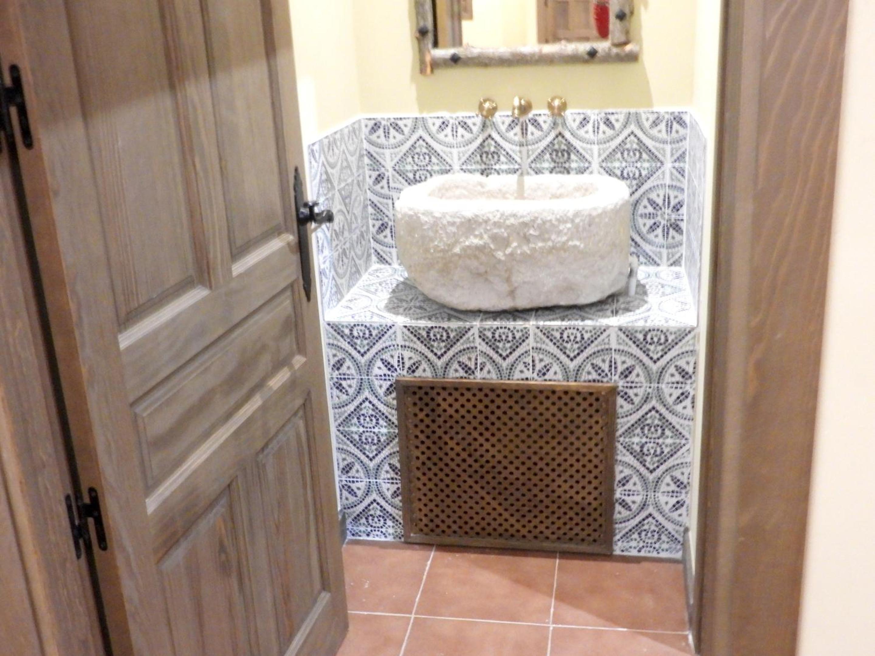 Spacious Villa with Private Pool, Villafranca De Los Caballeros