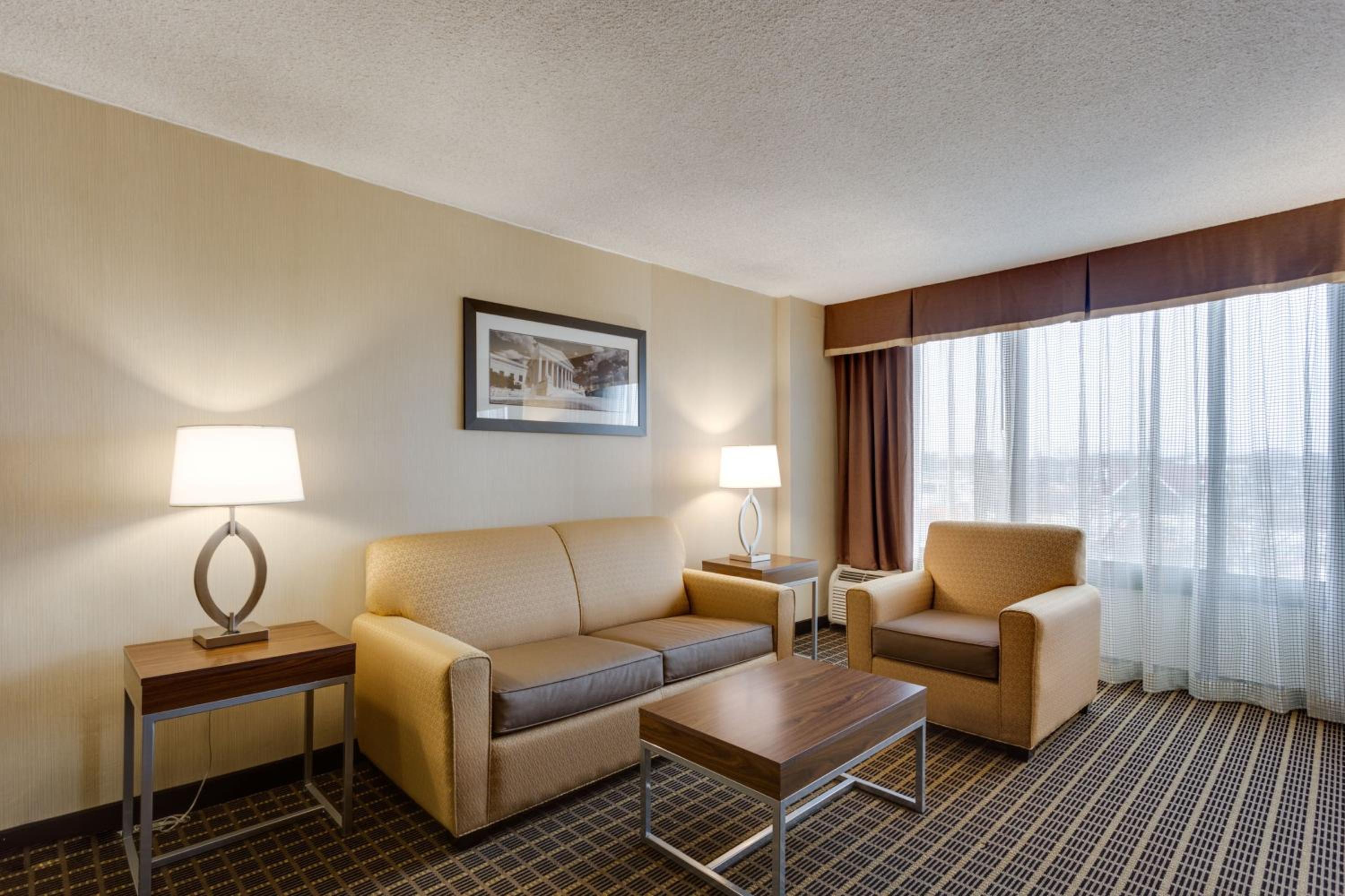 Springfield Vacations - Holiday Inn Express Washington DC SW - Springfield, an IHG Hotel - Property Image 50