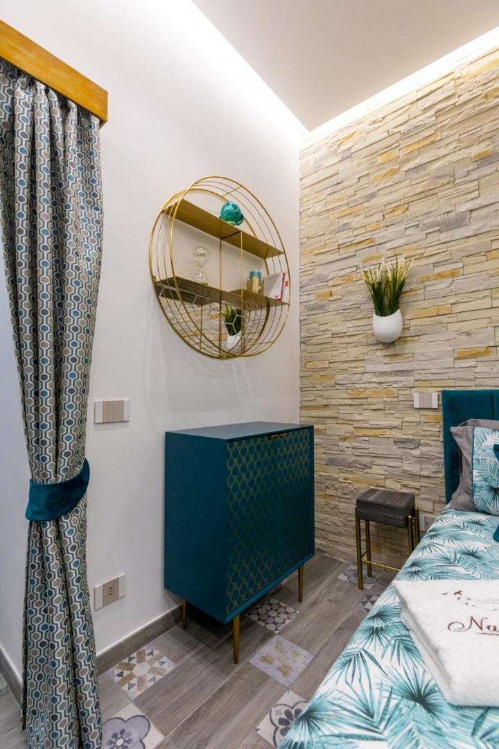 Suite Na' Poesia Santa Chiara ZTL