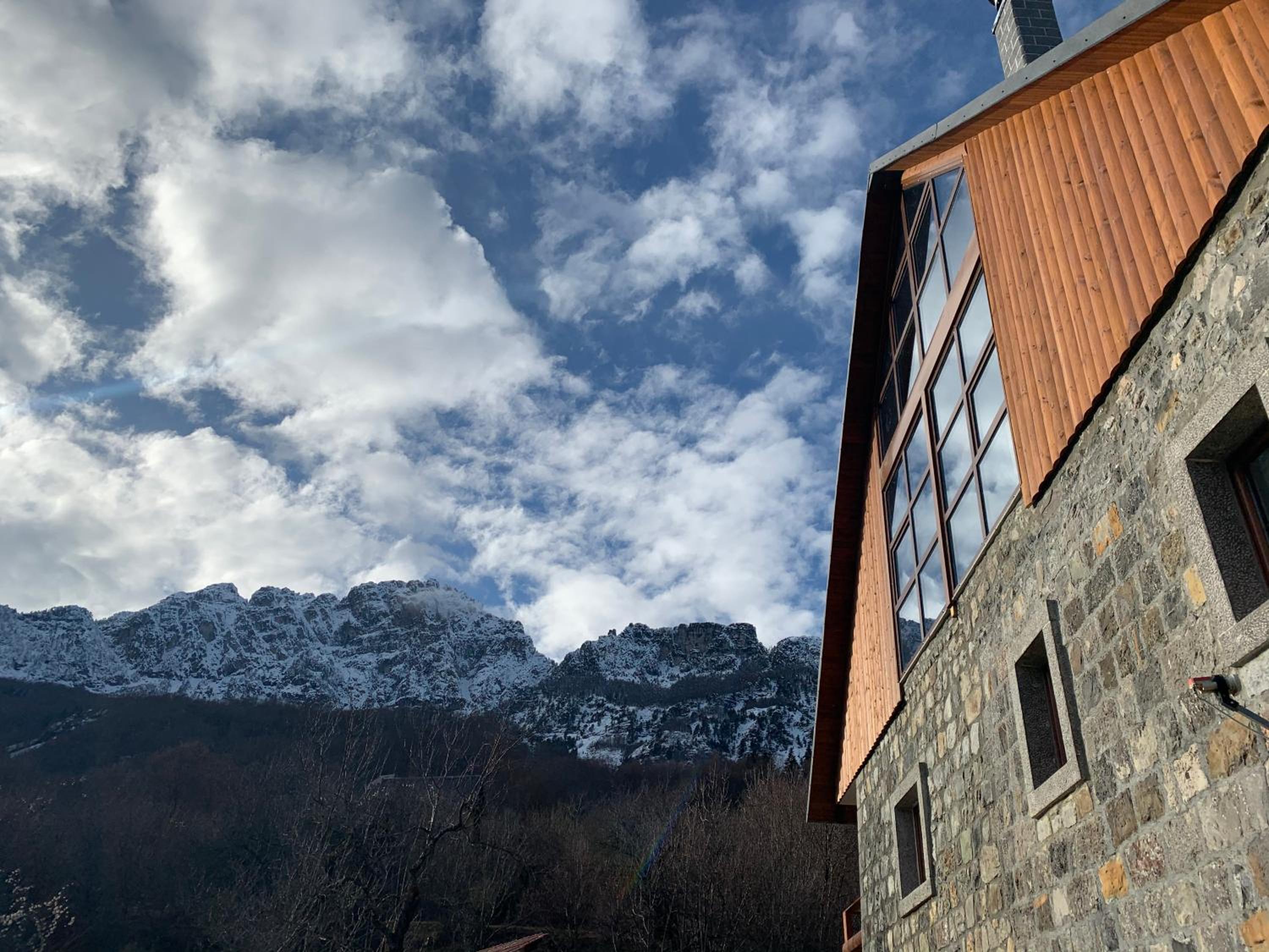 Molla Guest House