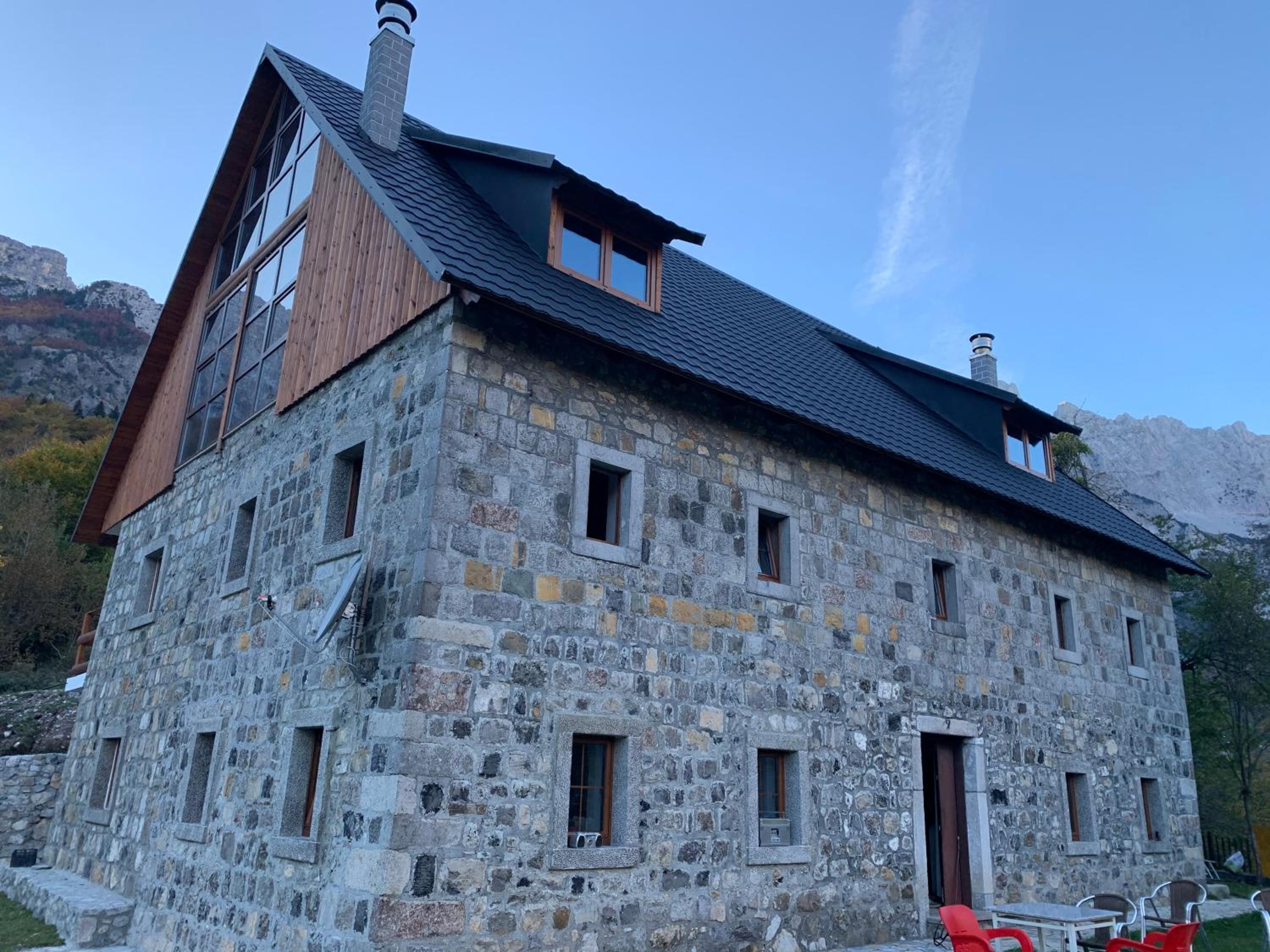 Molla Guest House