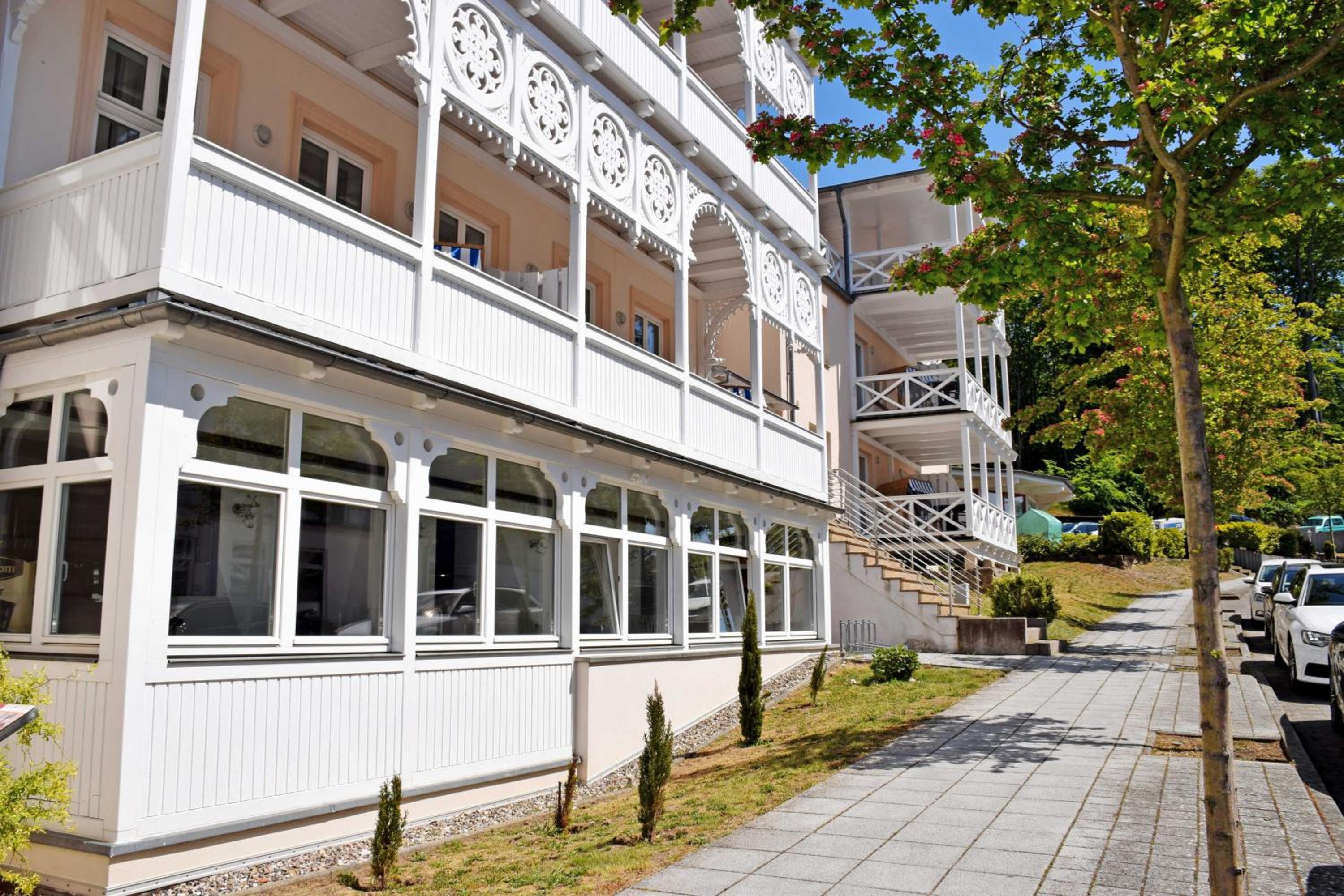 Photo 30