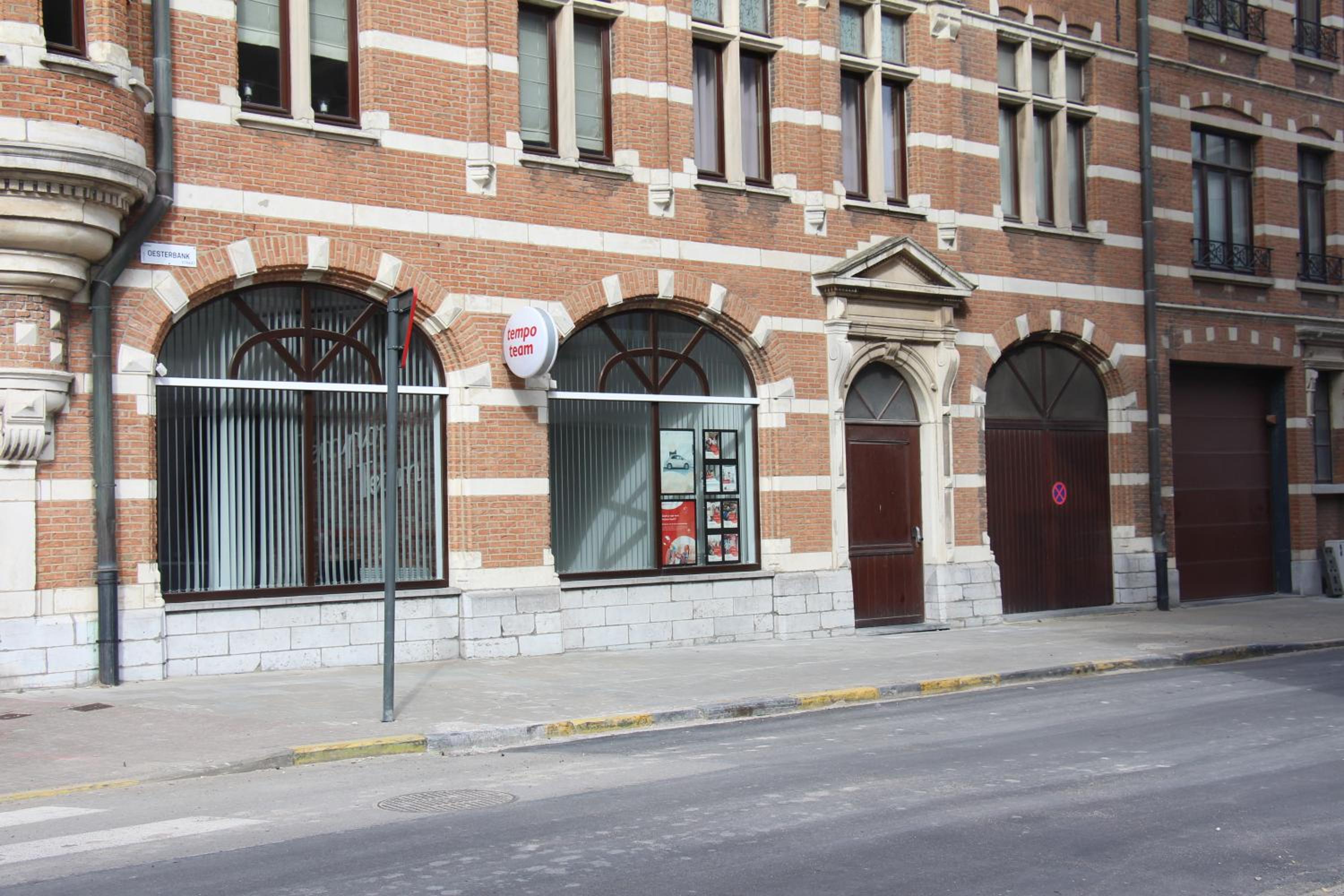 Photo 33