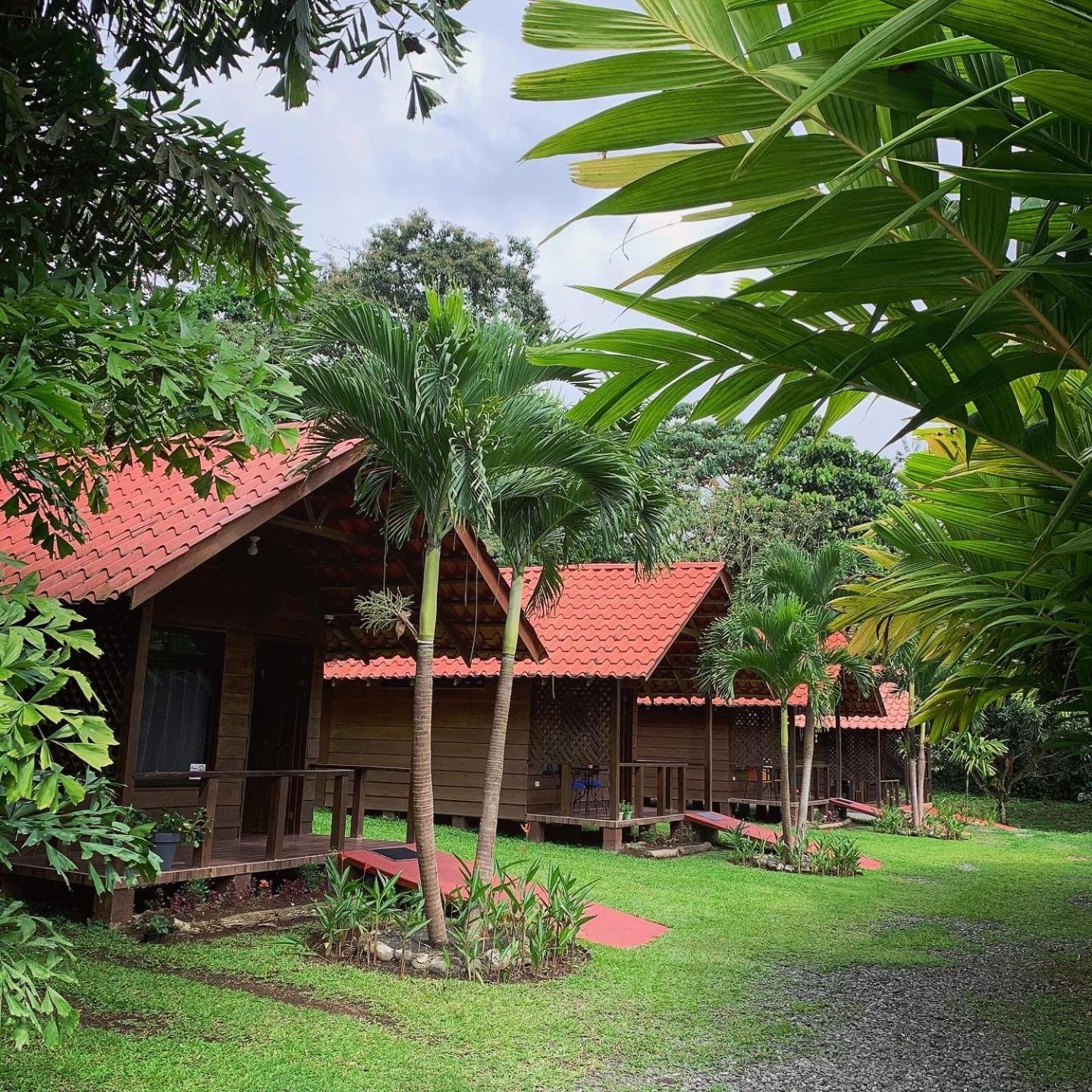 La Fortuna Waterfall Bungalows