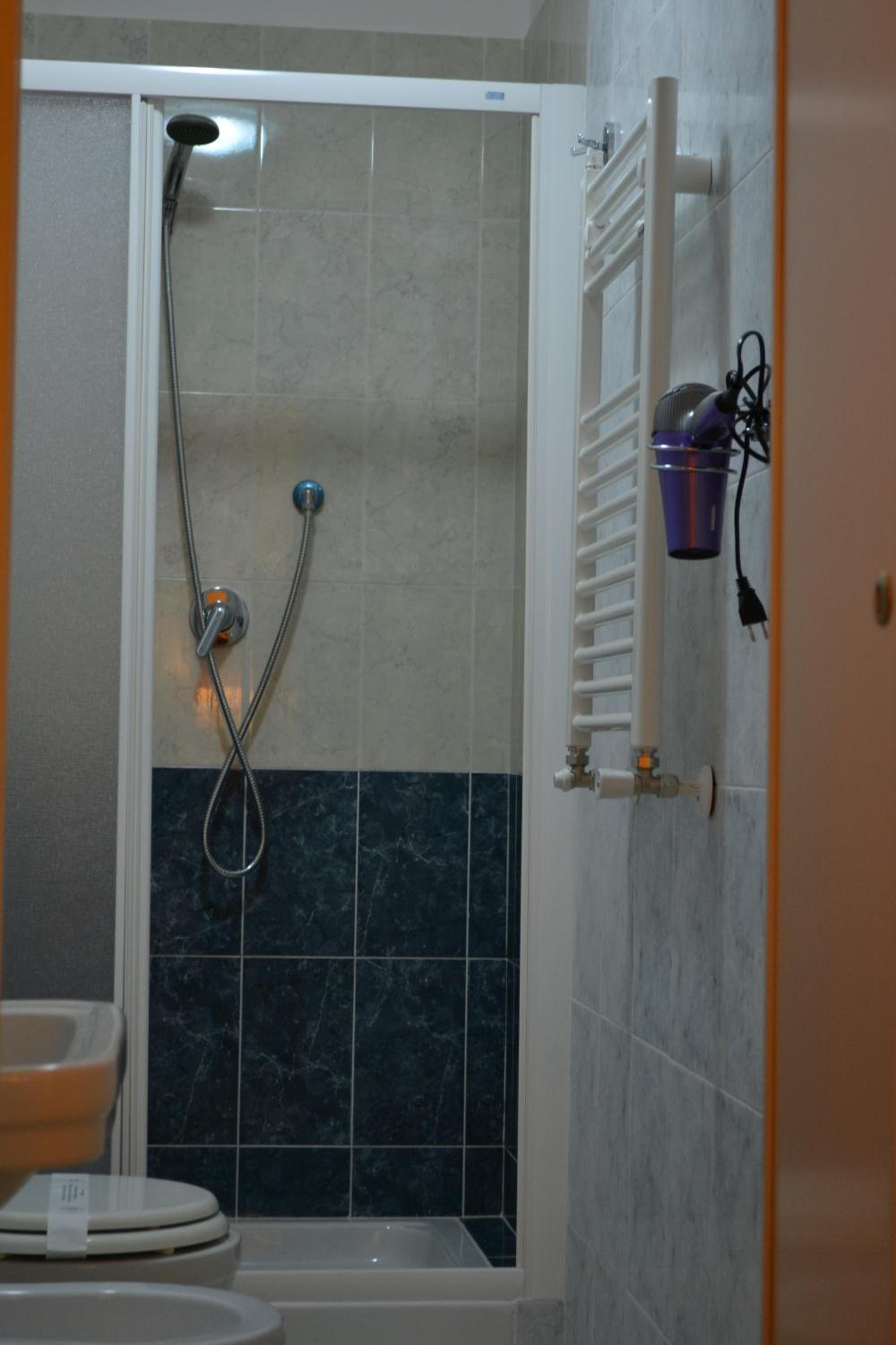 Tucci's Roma Guest House