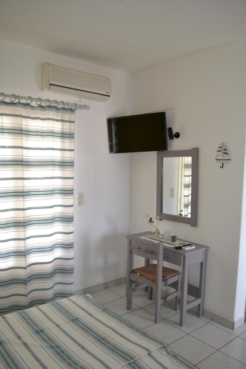 Althea Paros photo 4