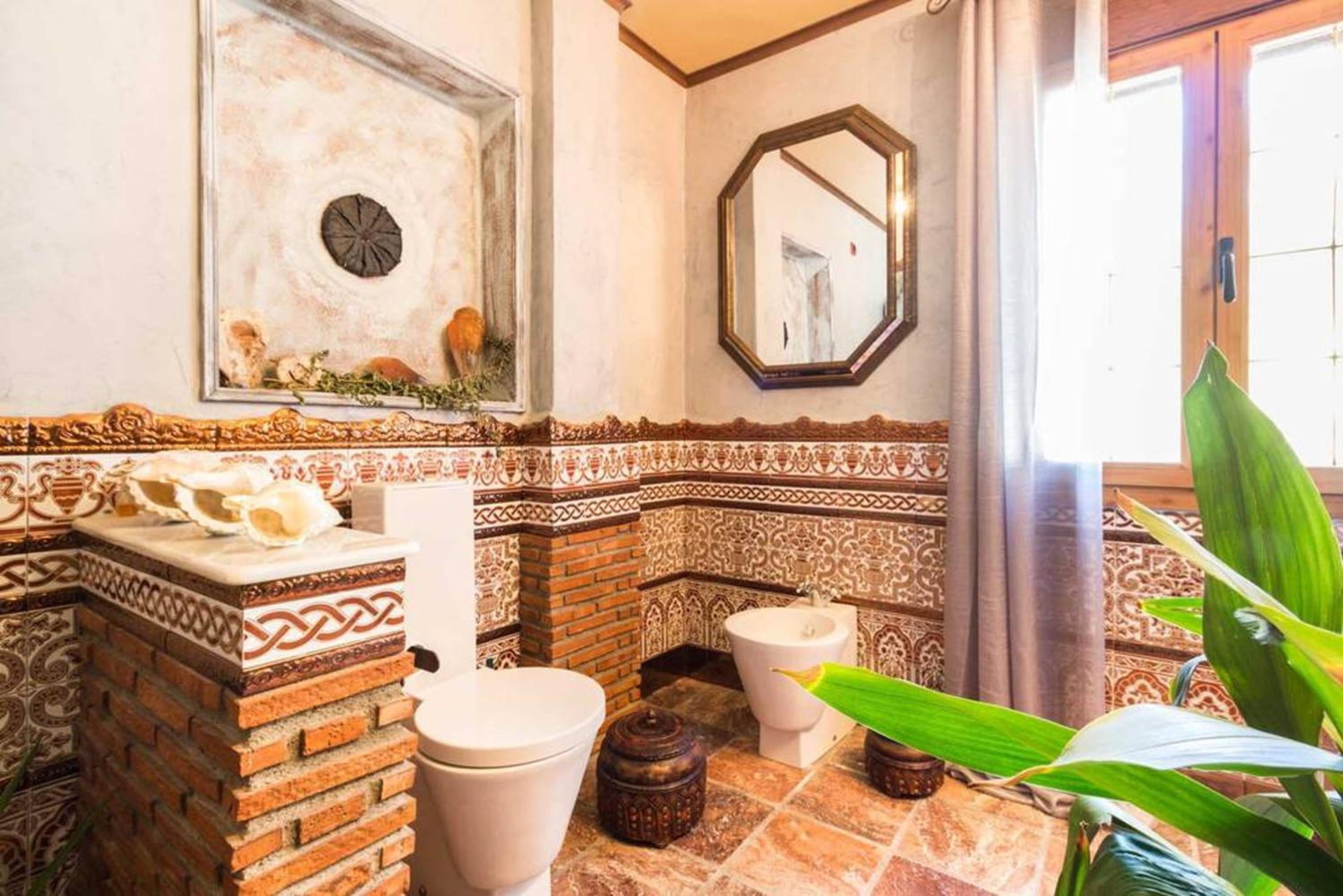 Charming Villa in Padul with Mountain View and Private Pool