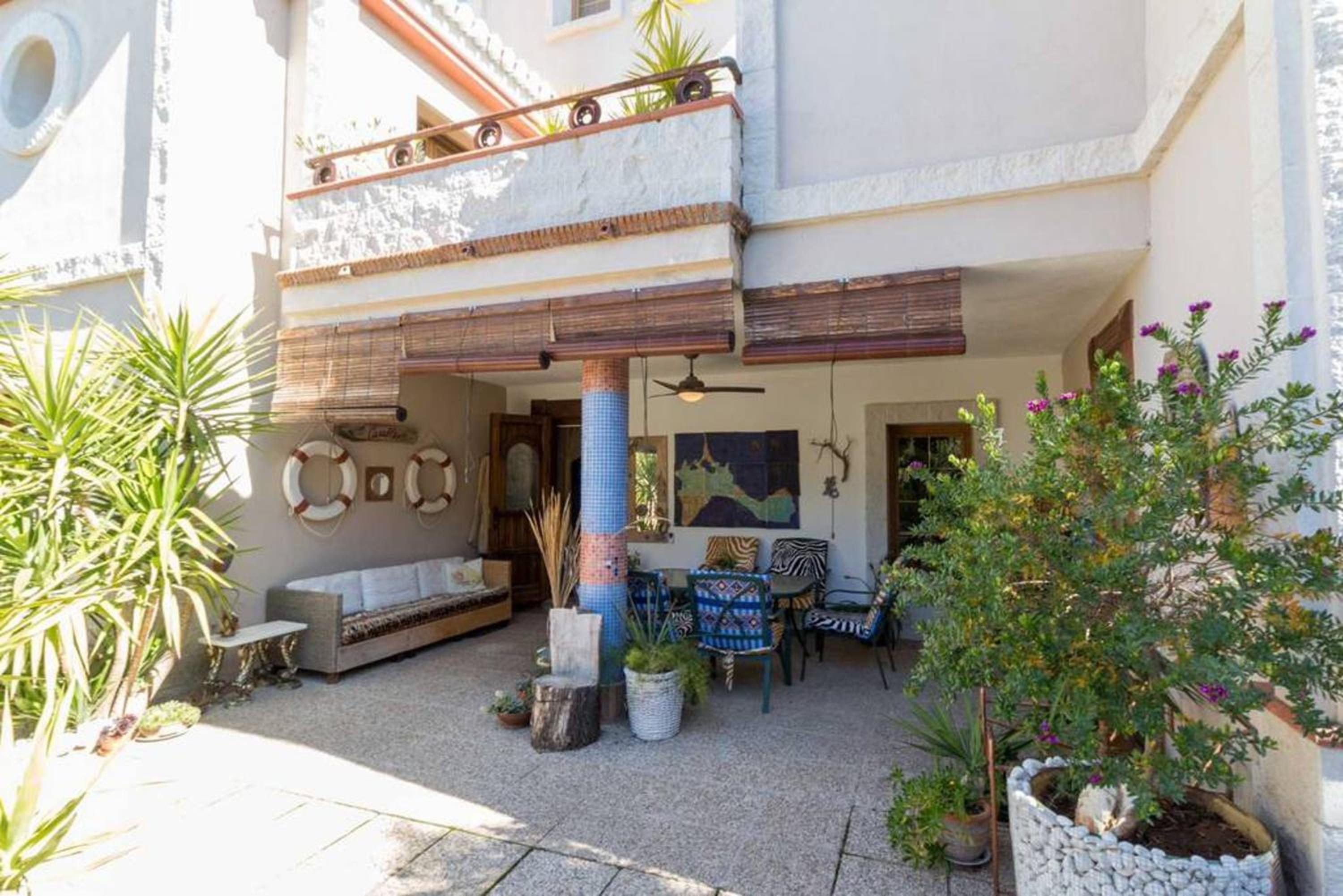 Charming Villa in Padul with Mountain View and Private Pool