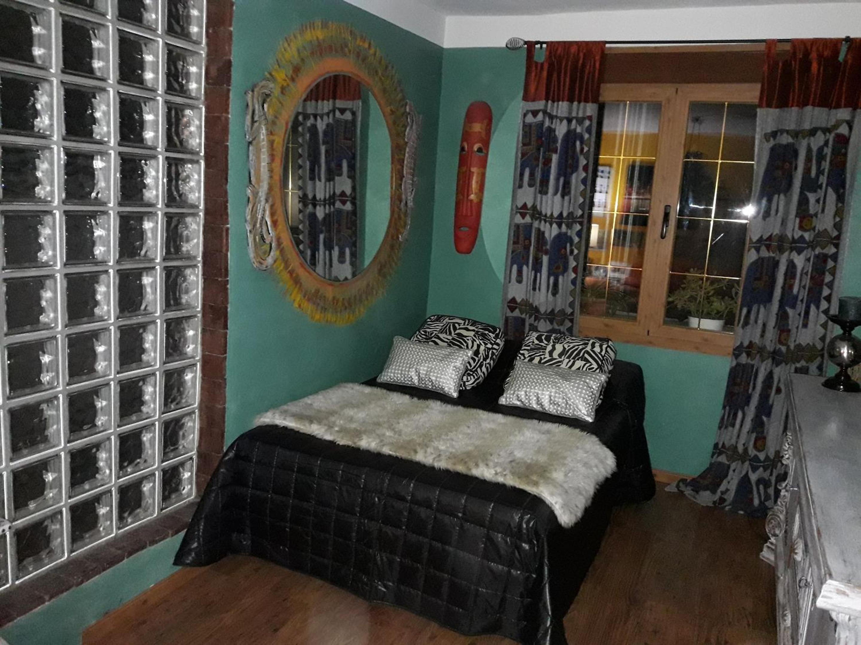 Charming Villa in Padul with Mountain View and Private Pool