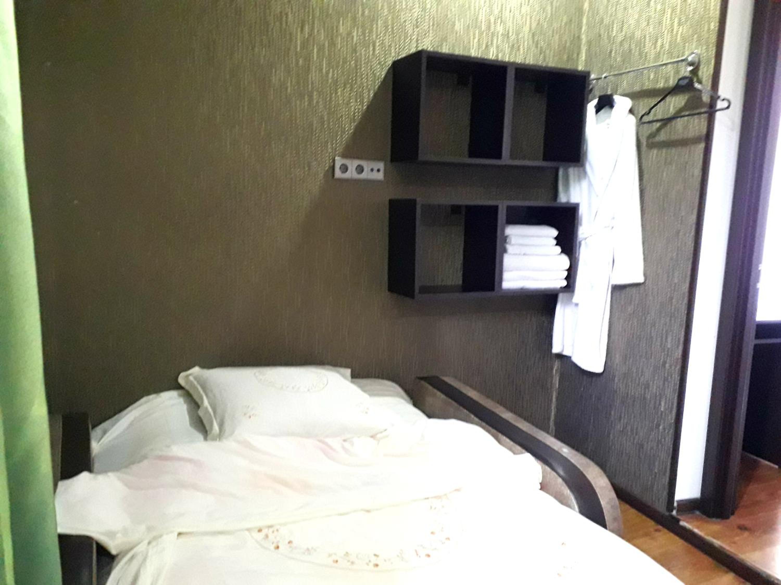 Photo 19