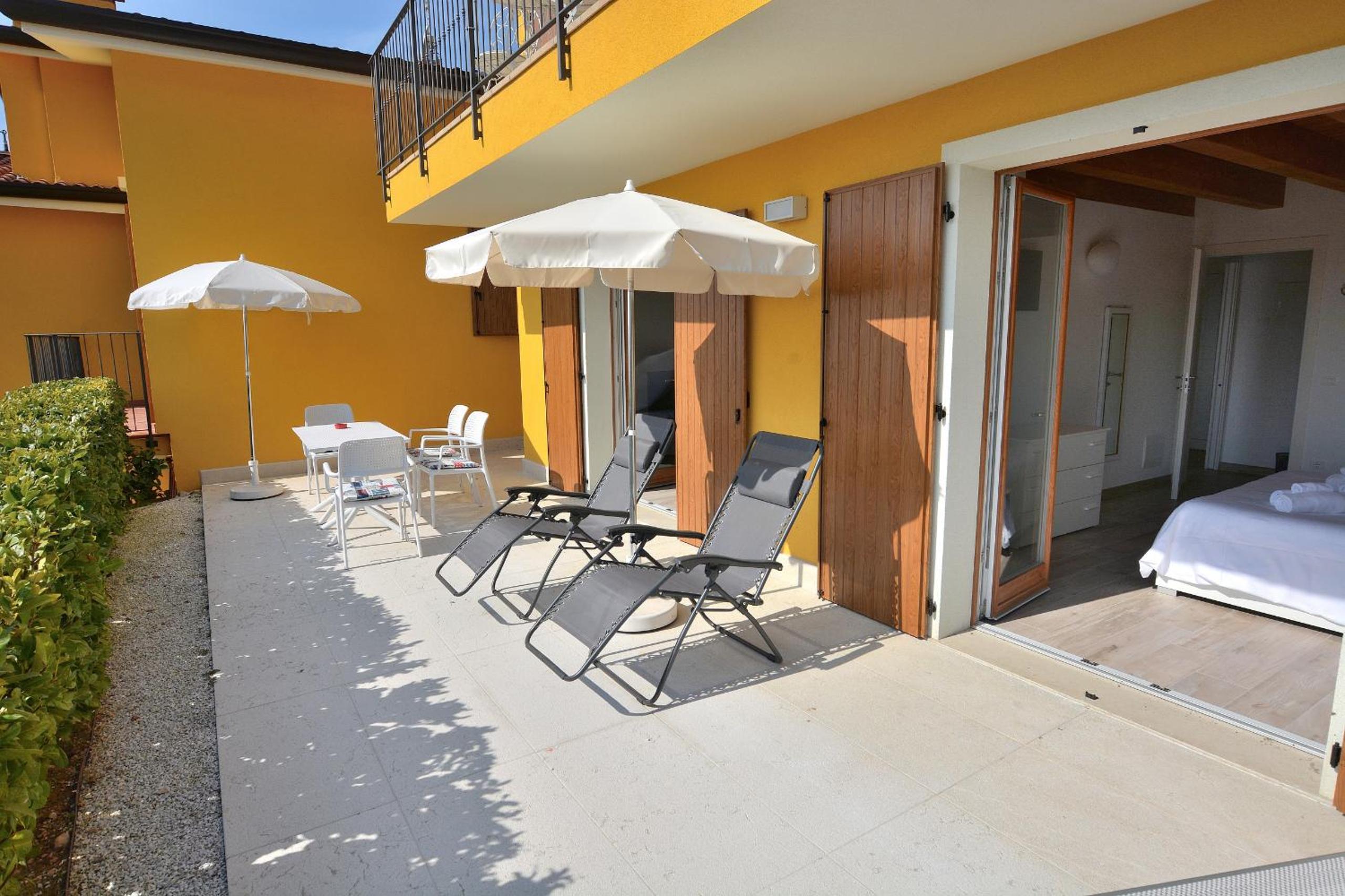 Red Apartment in Marciaga di Costermano photo 3