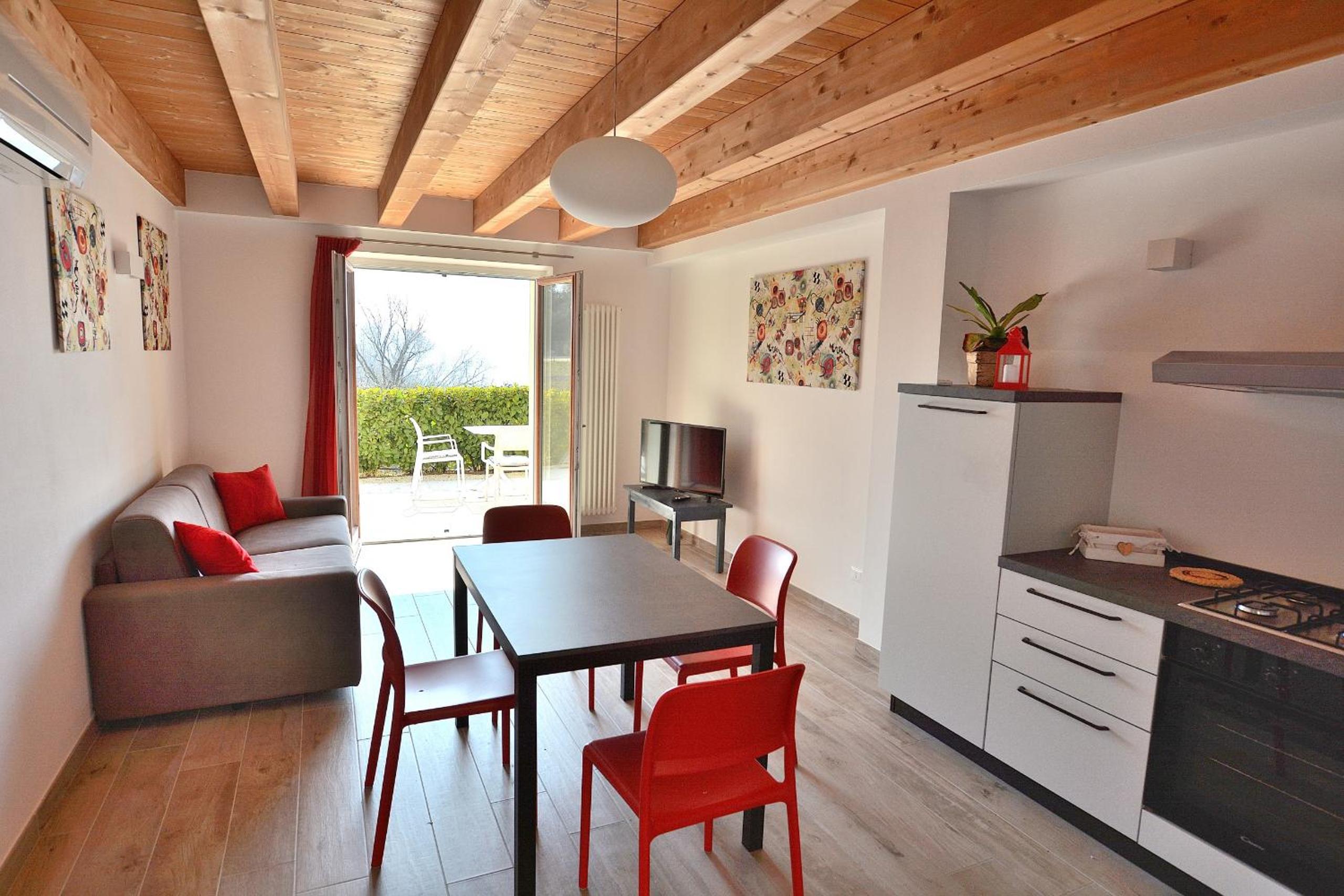 Red Apartment in Marciaga di Costermano photo 5