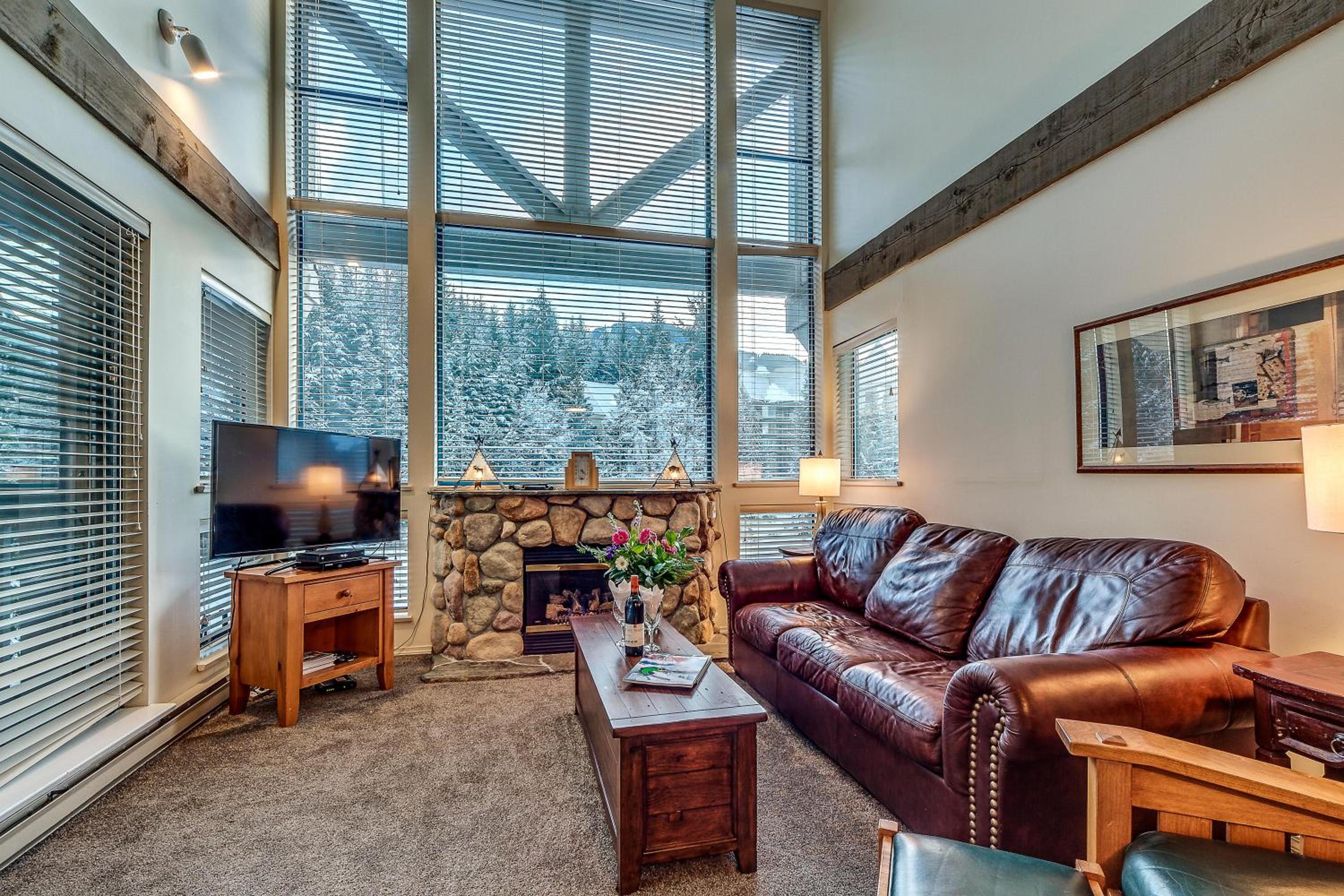 Greystone Lodge 401 Ski-in Out