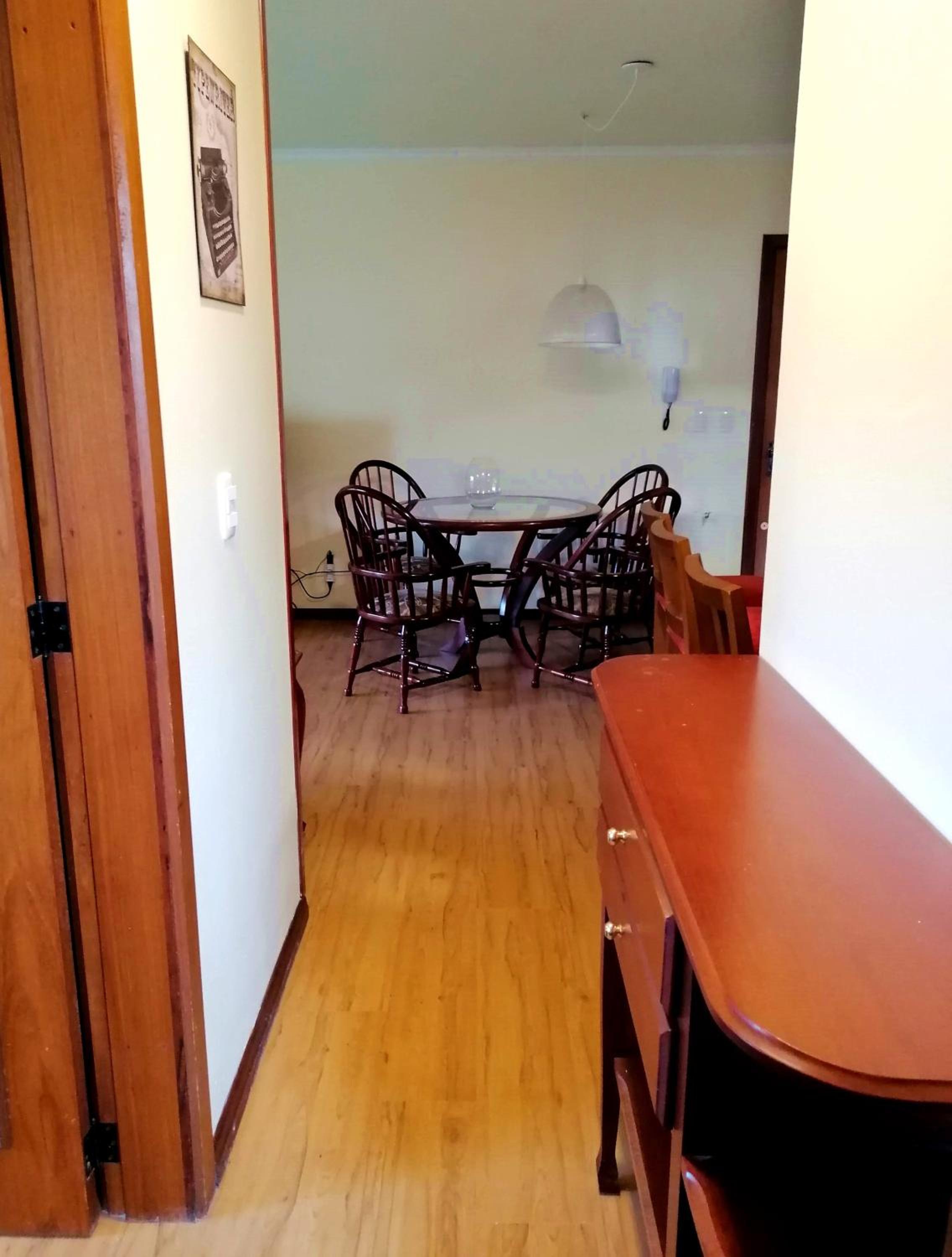 Apartamento silencioso bem no centro de Gramado view 4