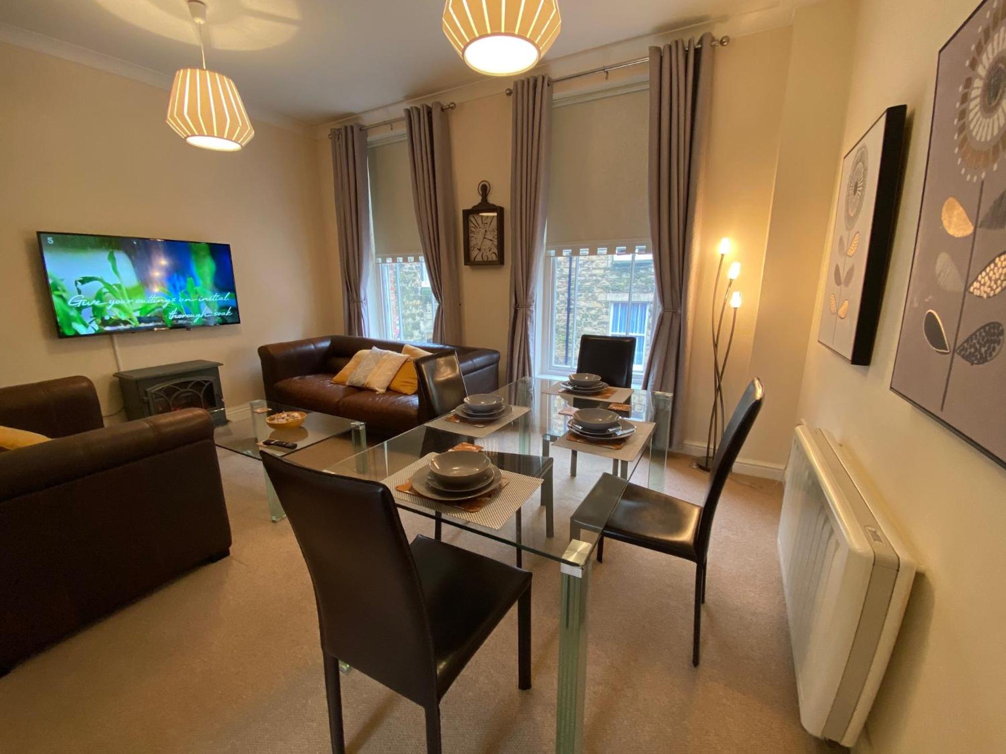 Fabulous 2 bed Historic Ground floor apartment Belper with free car parking next to property view 3
