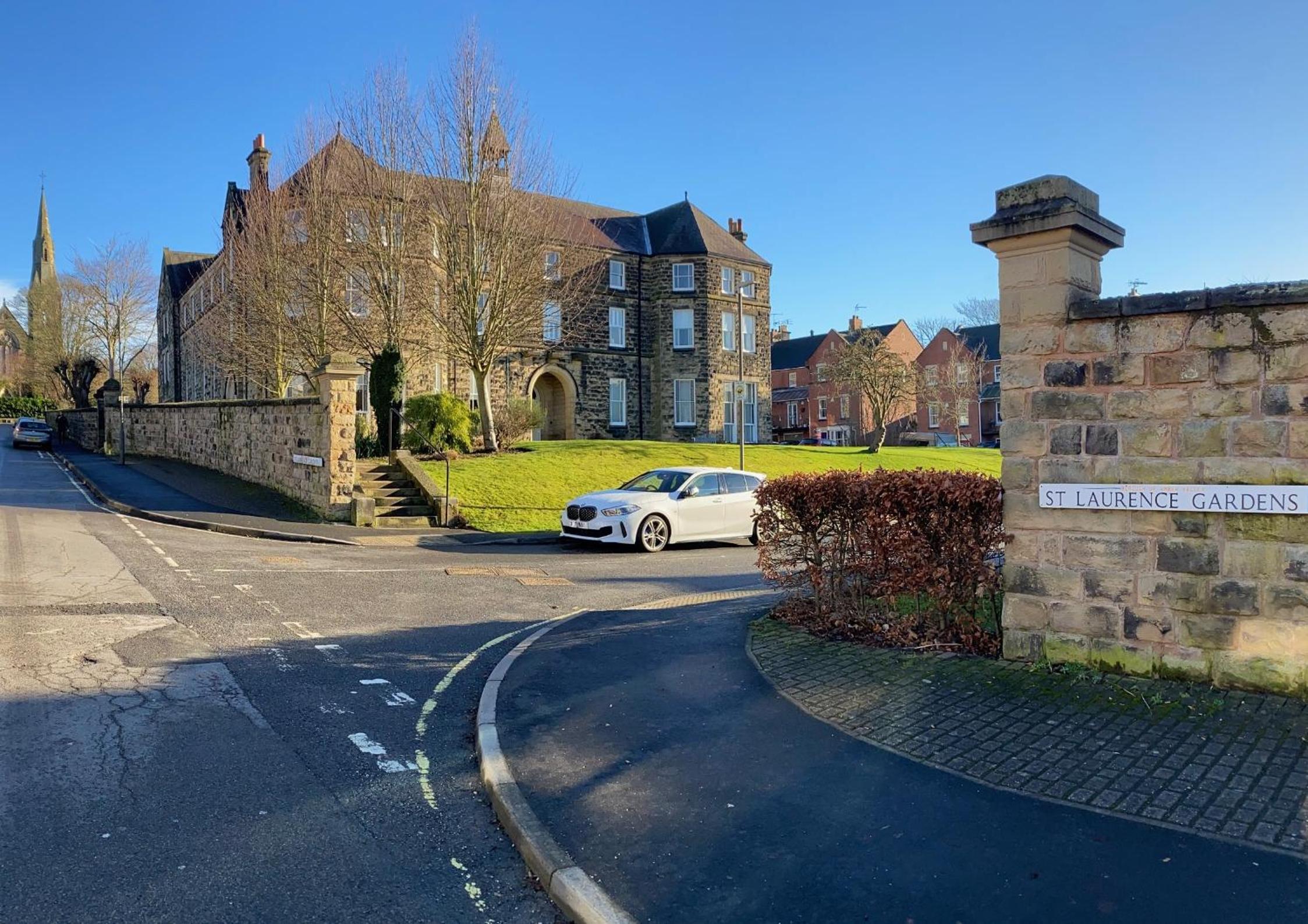 Fabulous 2 bed Historic Ground floor apartment Belper with free car parking next to property view 5