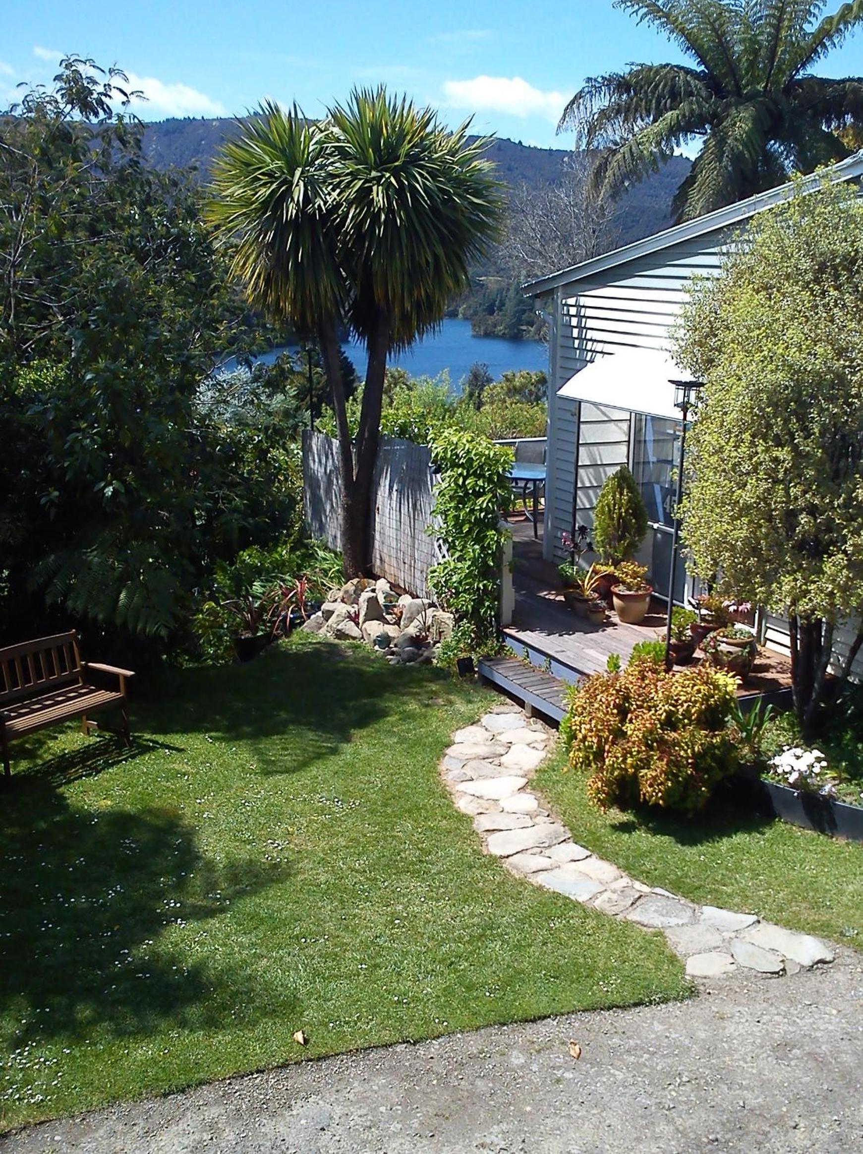 Photo 13