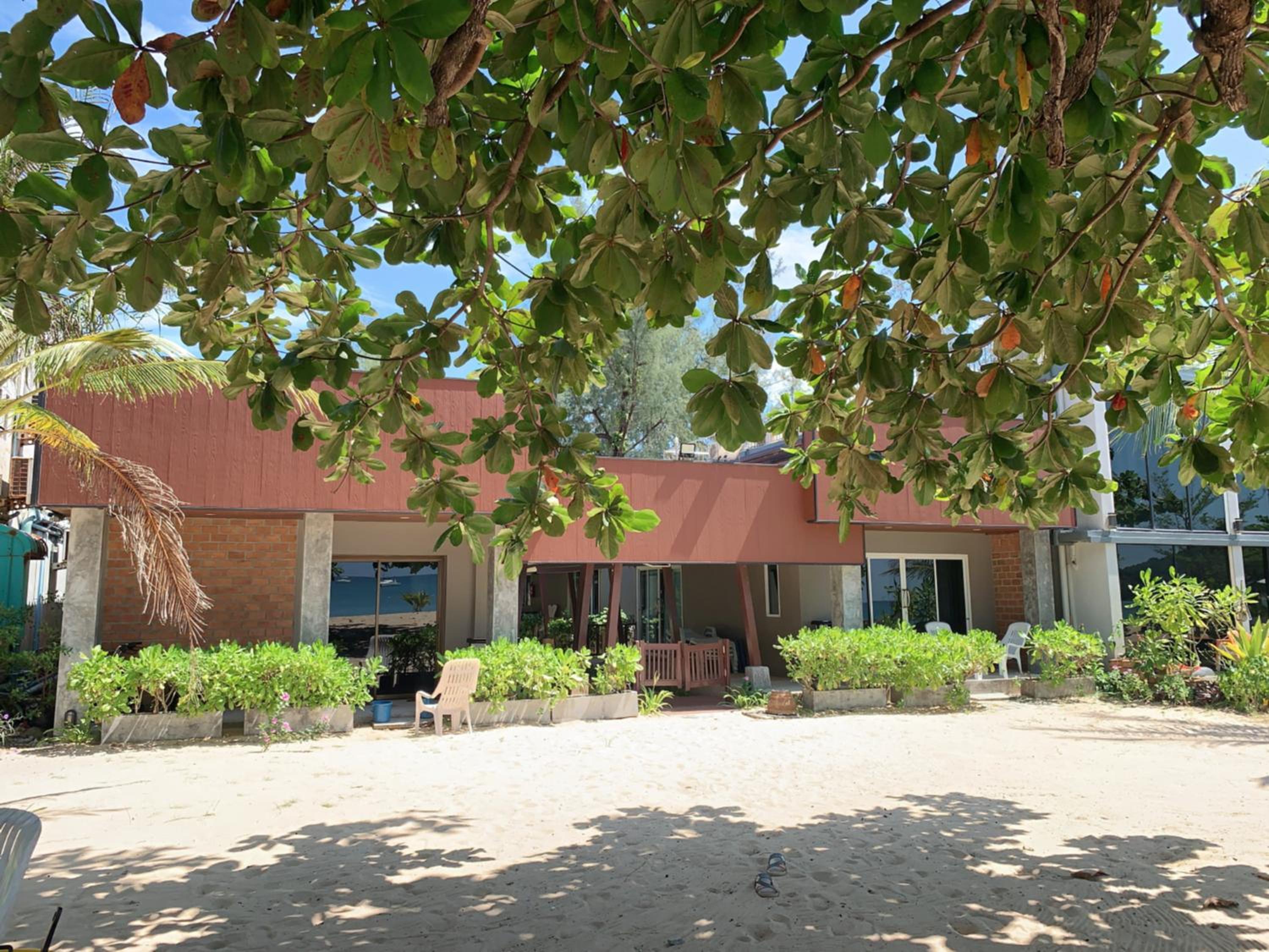 Dang Sea Beach Resort - SHA