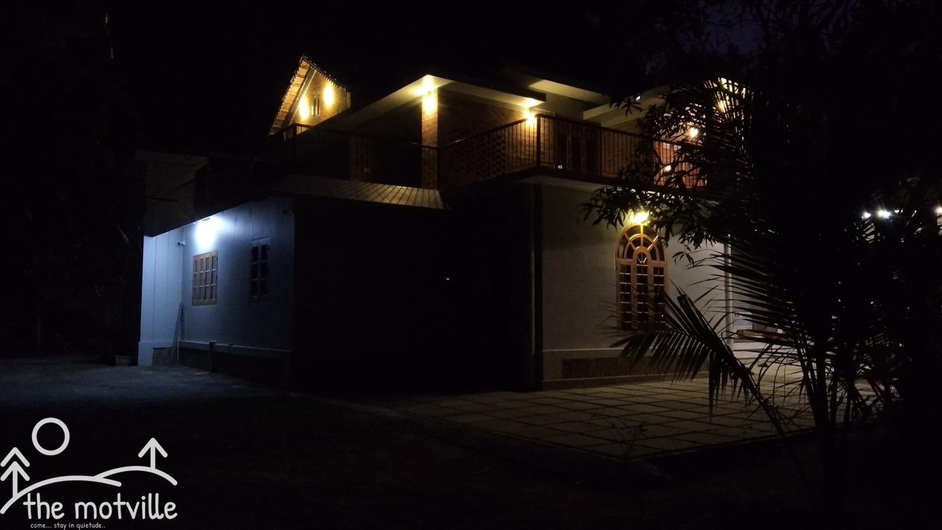 Photo 33