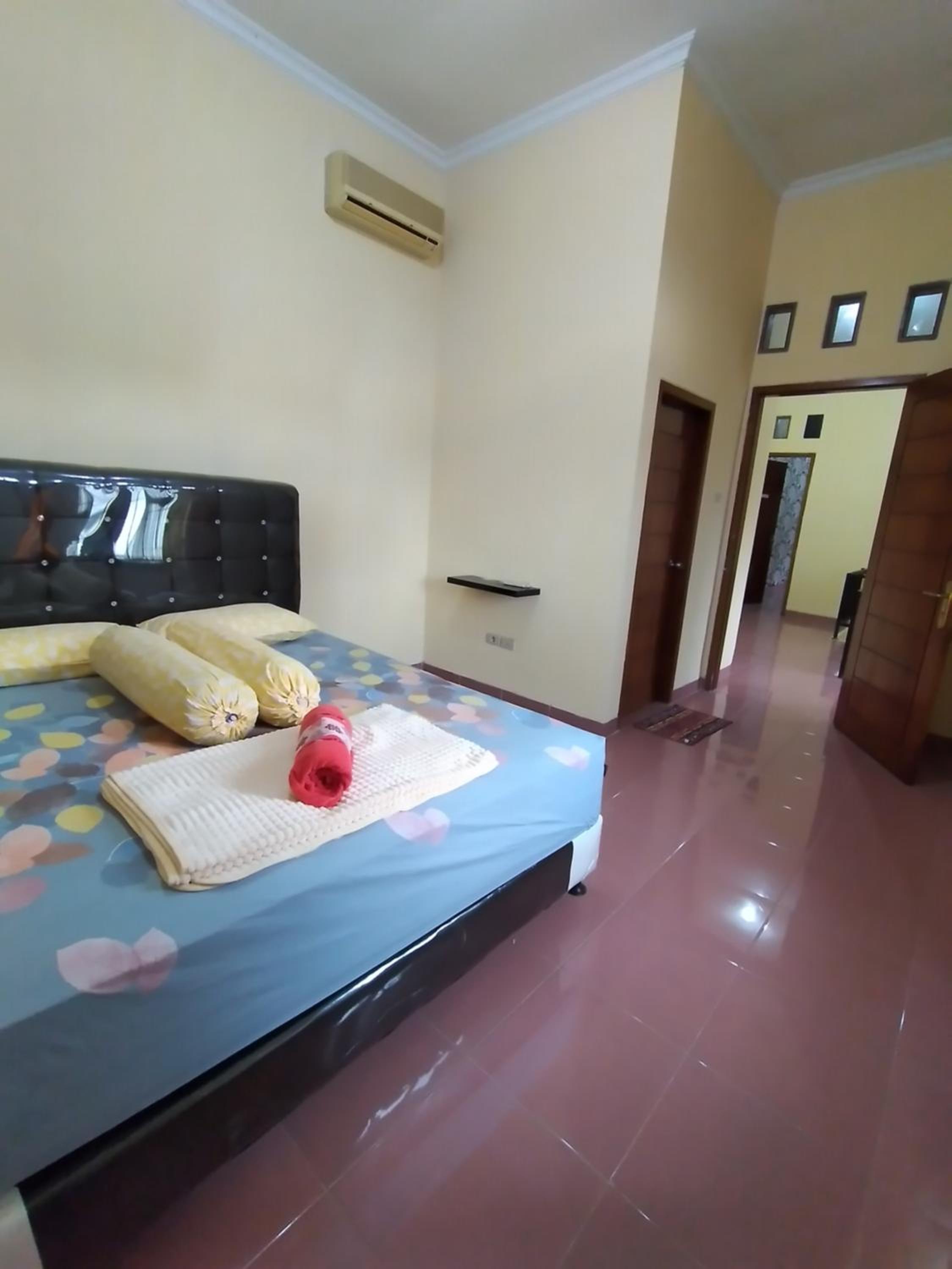 RUMAH PAKSI HOMESTAY view 2