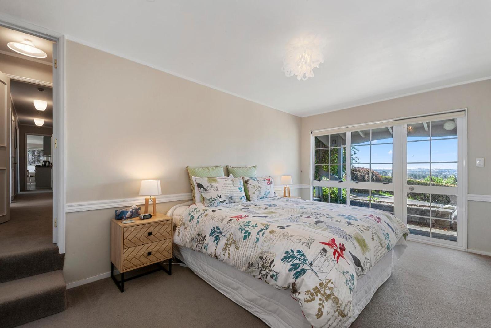 Krissell Castle - Acacia Bay Holiday Home