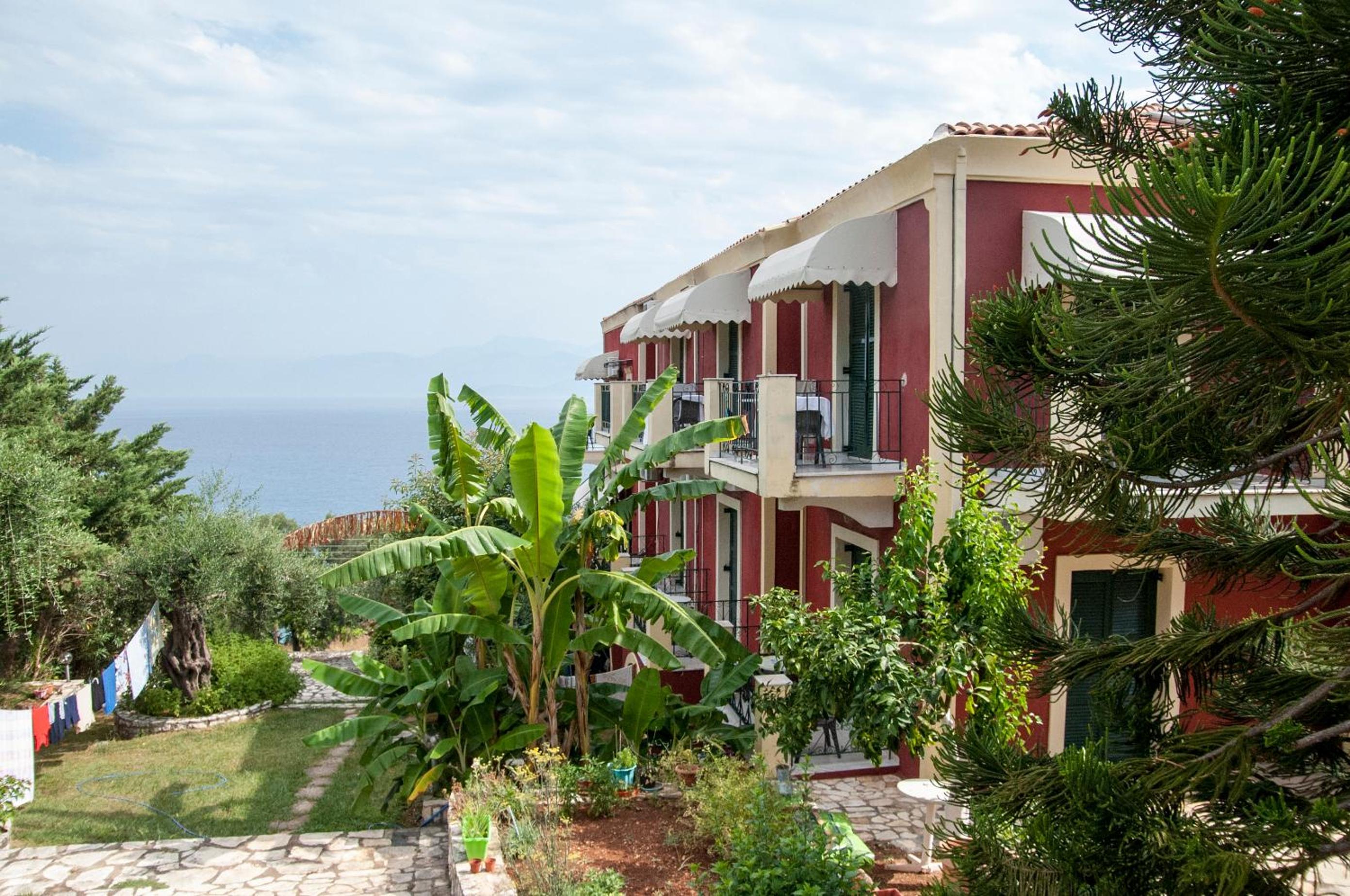 Apraos Bay Hotel In Kalamaki Beach, 3 stars hotel