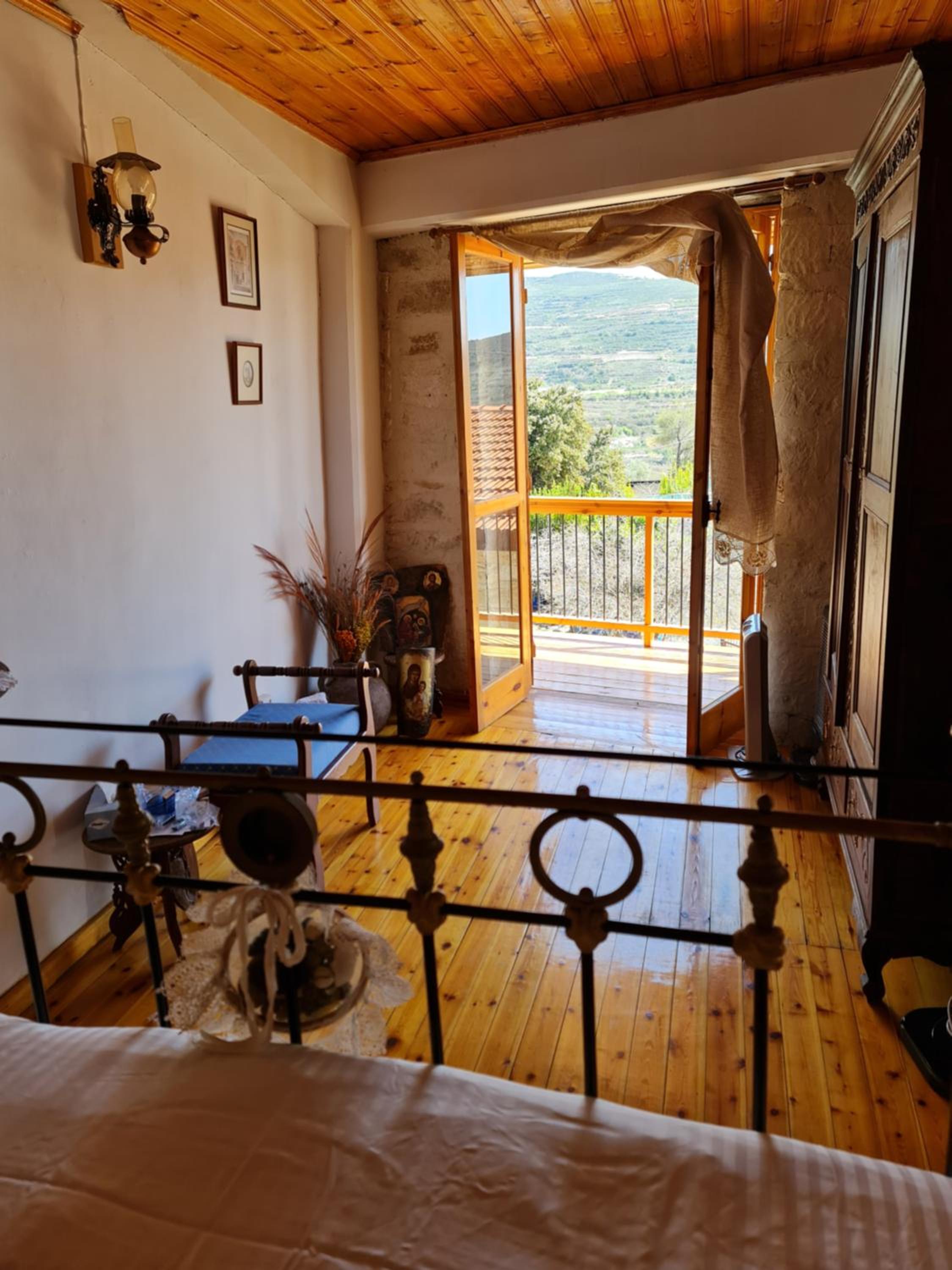 Kassandras place in Omodos village