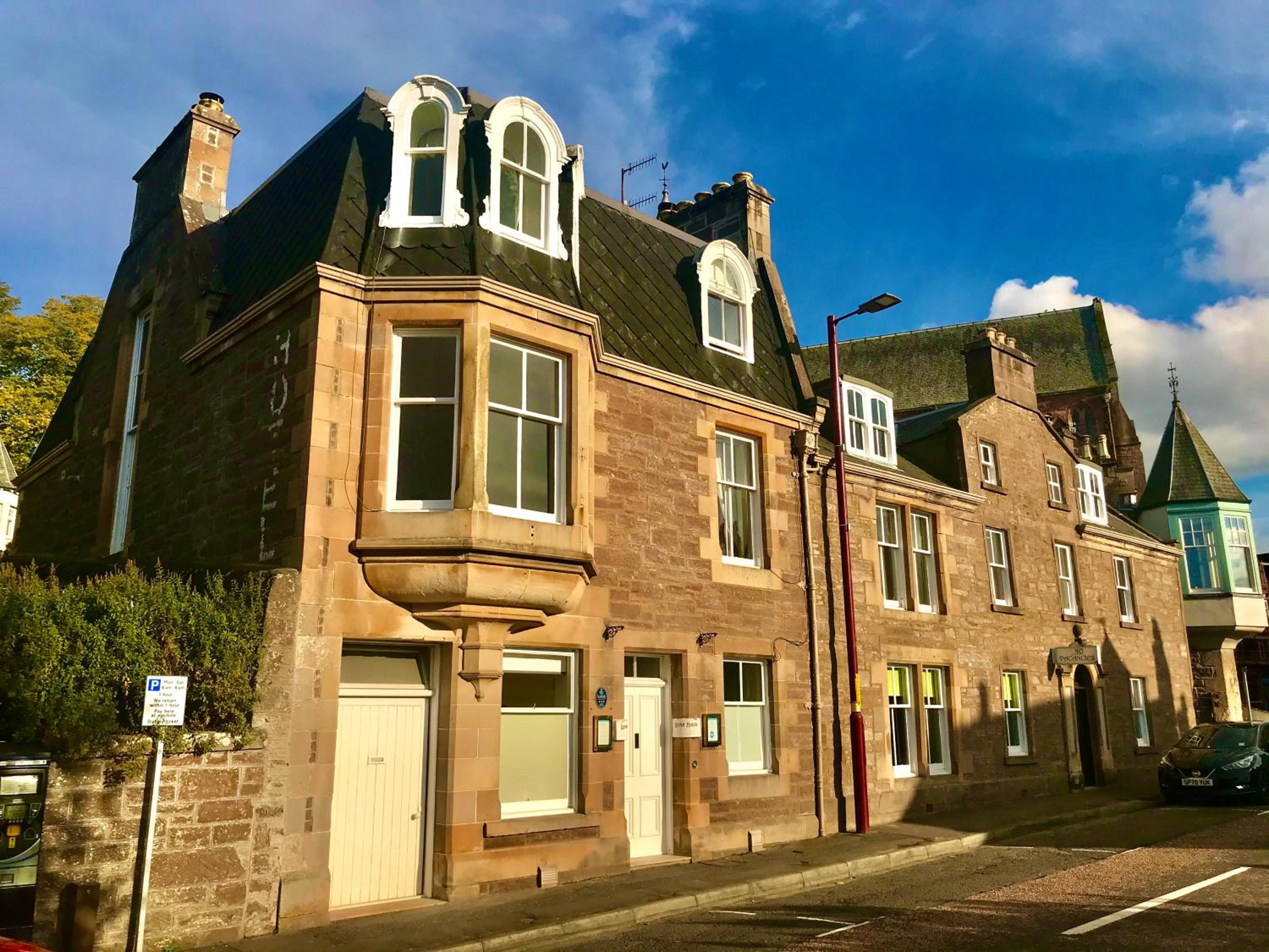 Leven House Bed and Breakfast