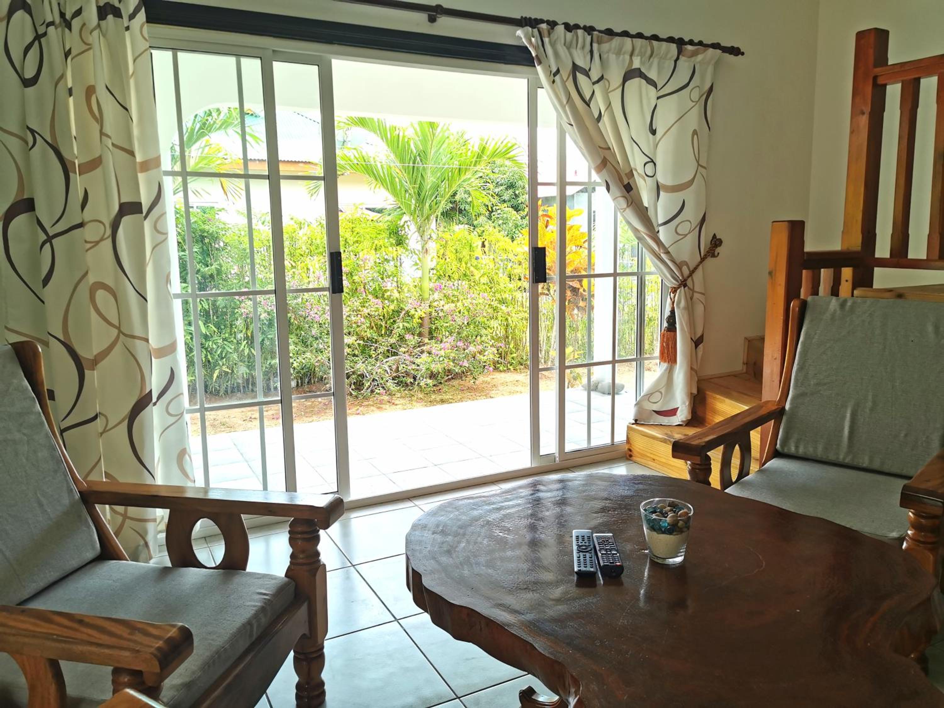 CHEZ MARVA Grande Villa COCO 3 à 12 personnes photo 4