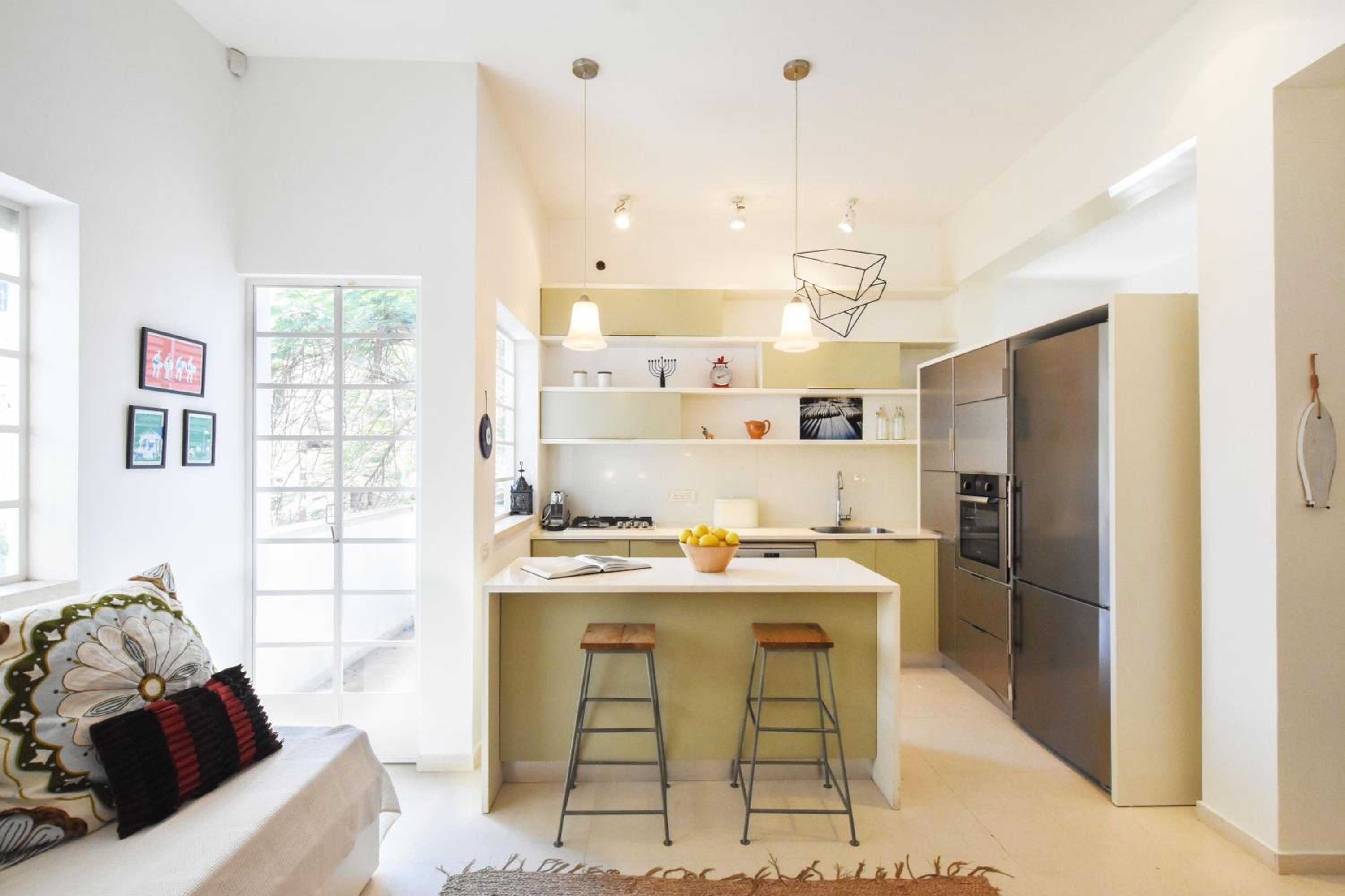 Spacious 3-BR Apartment by HolyGuest view 3