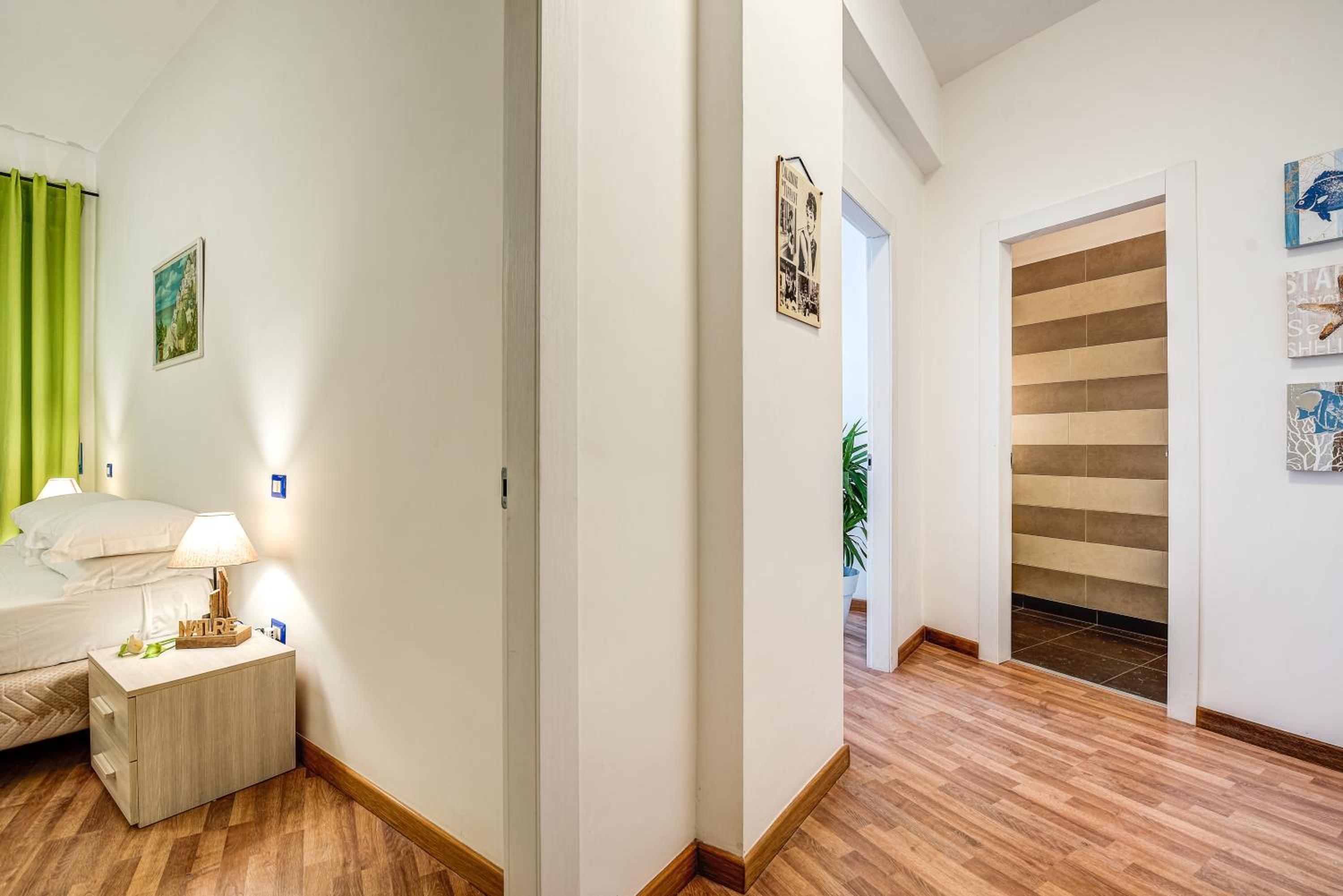 Living Times Apartment photo 5