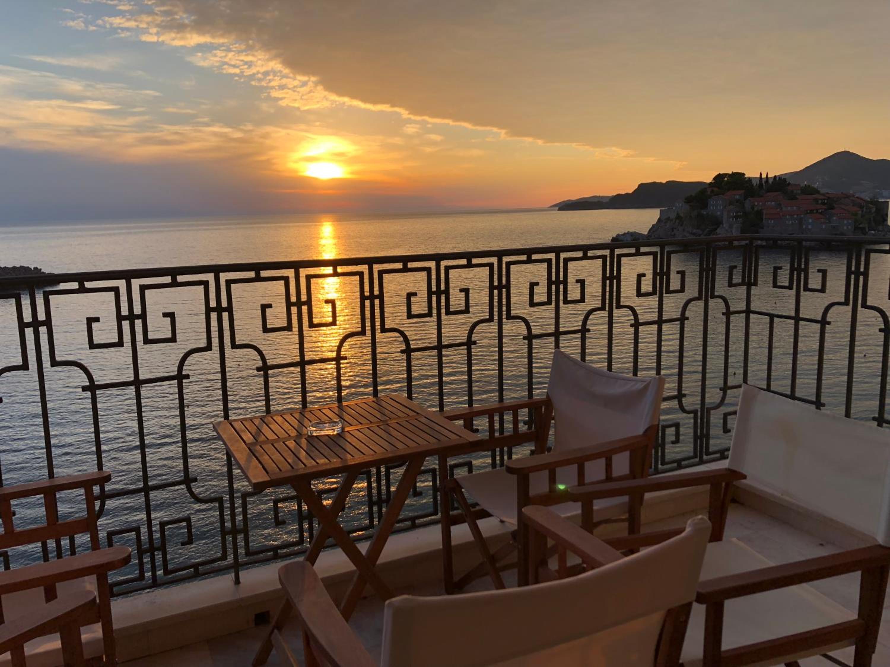 Sveti Stefan Beach Apartment