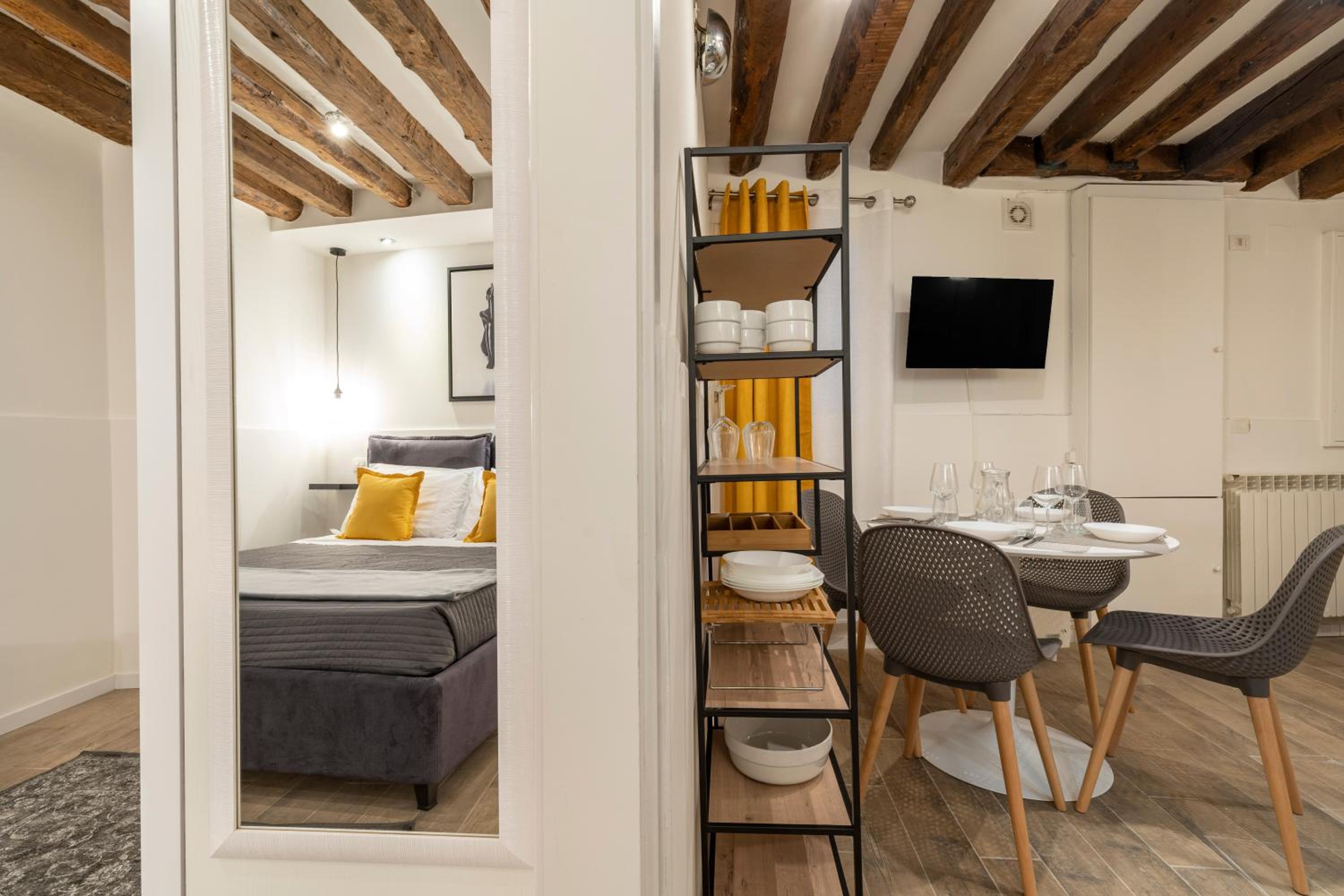 hotel room