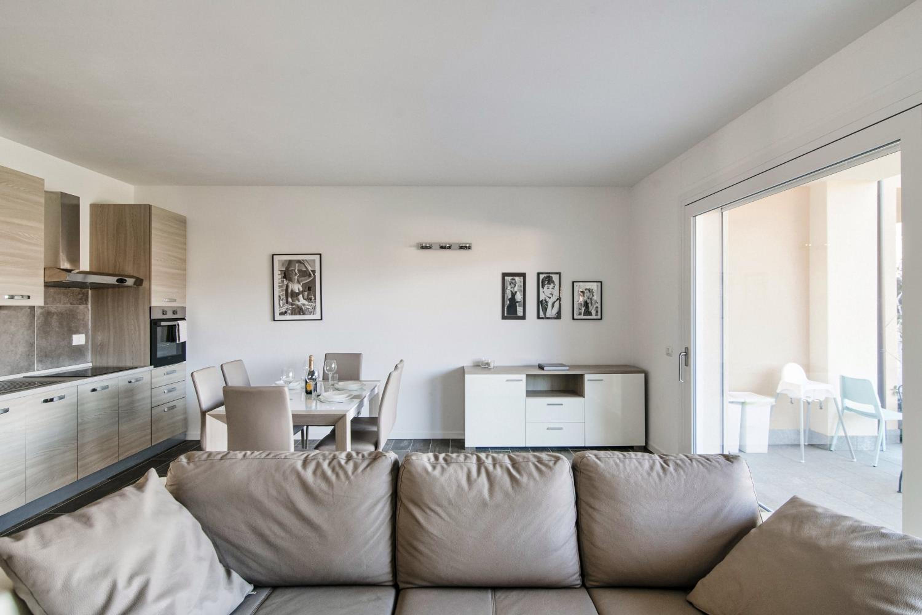 Silvia Lenno House by "The House Of Travelers"