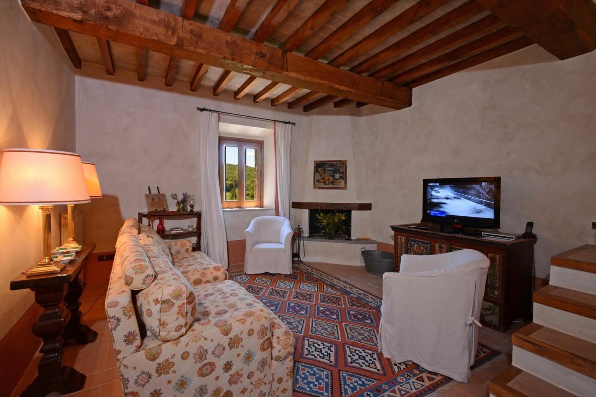 MONTICCHIA 10, Emma Villas view 5