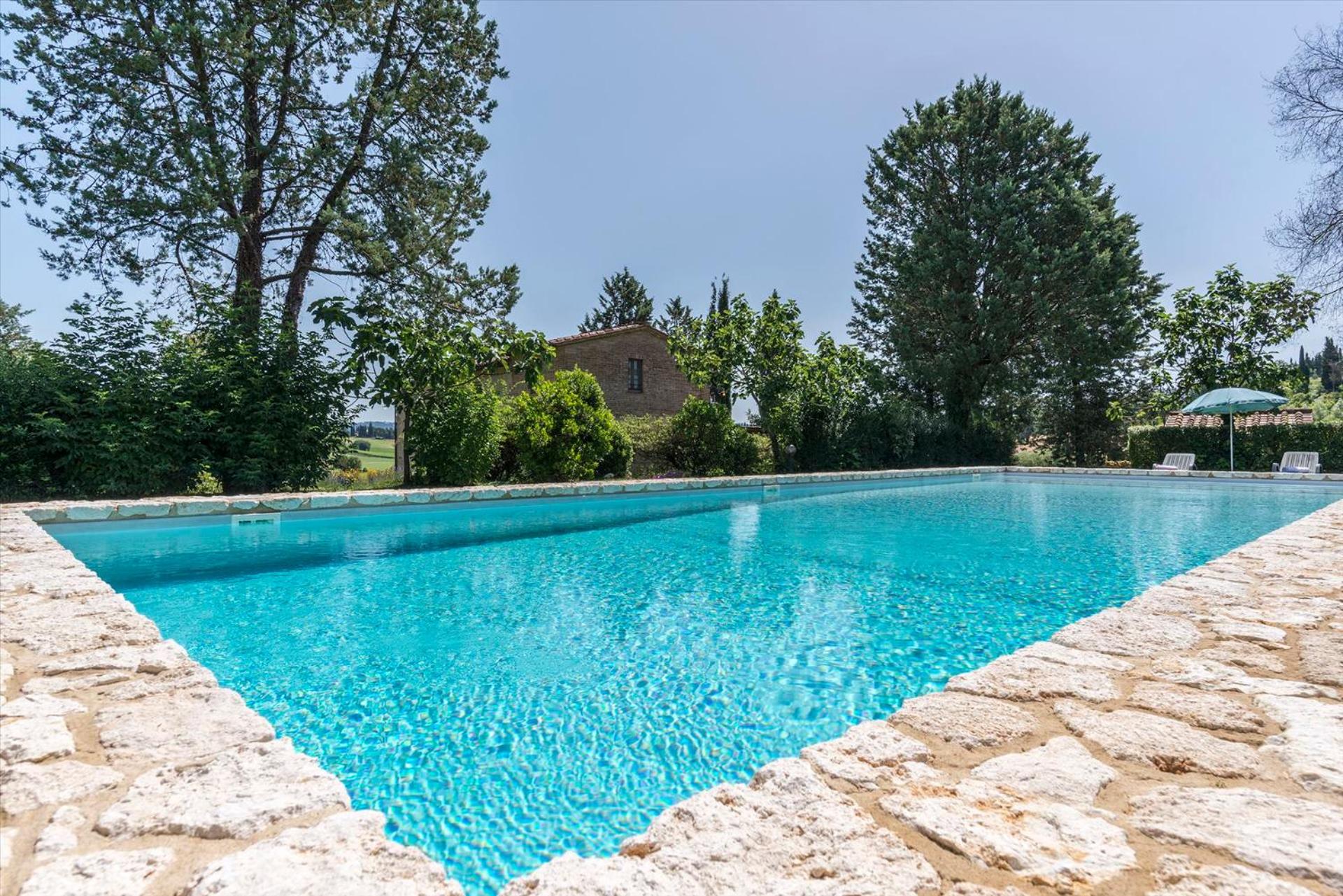 PODERE MADONNA DI MEZZO 6, Emma Villas view 5