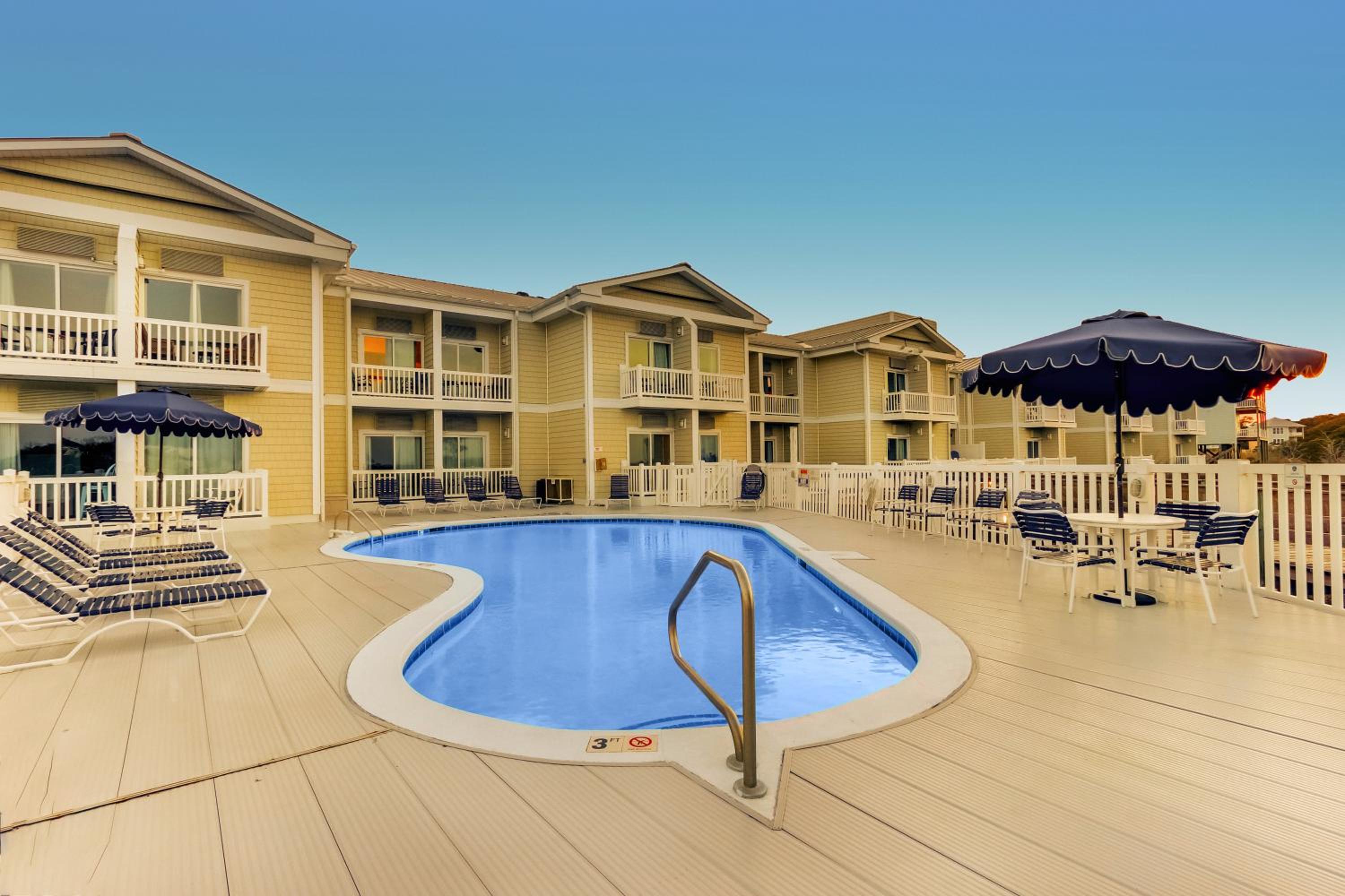 Palm Suites view 4