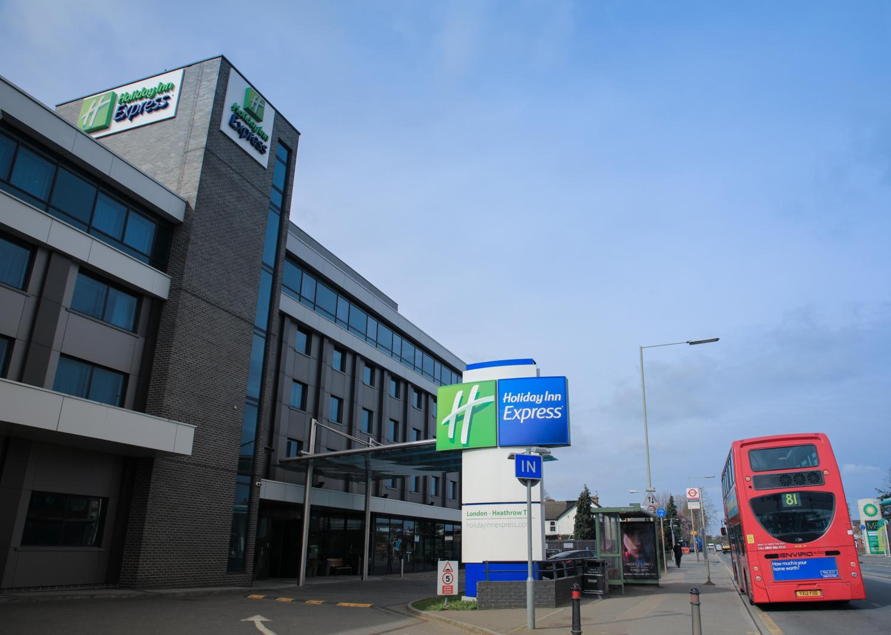 Slough Vacations - Holiday Inn Express London Heathrow T5, an IHG Hotel - Property Image 1