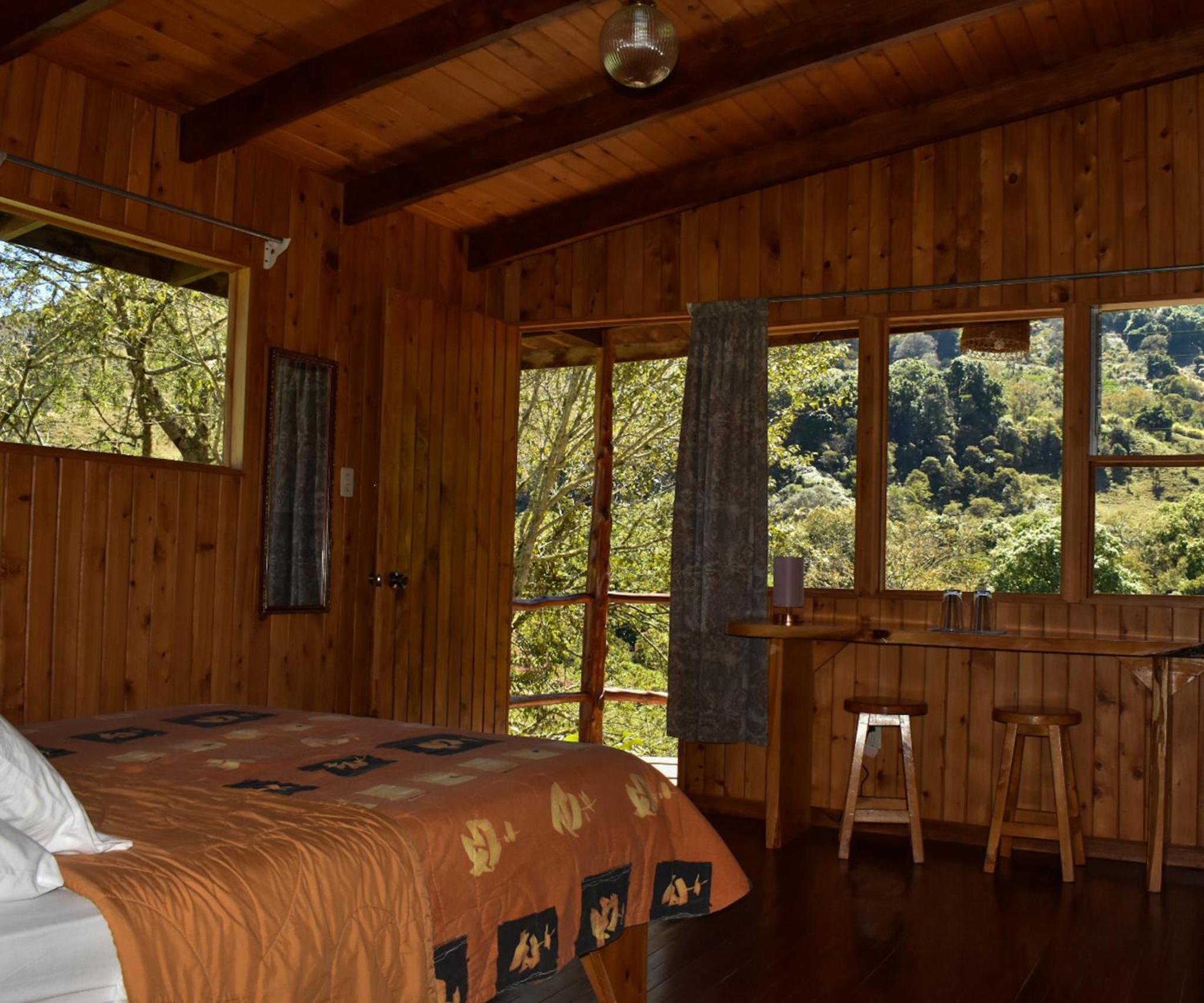 El Toucanet Lodge & Restaurante