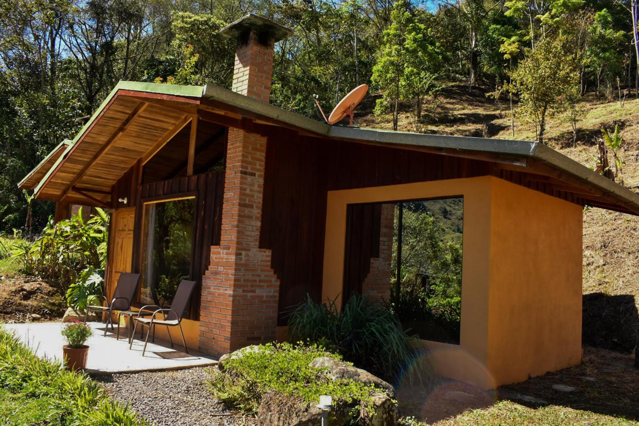 El Toucanet Lodge & Restaurante