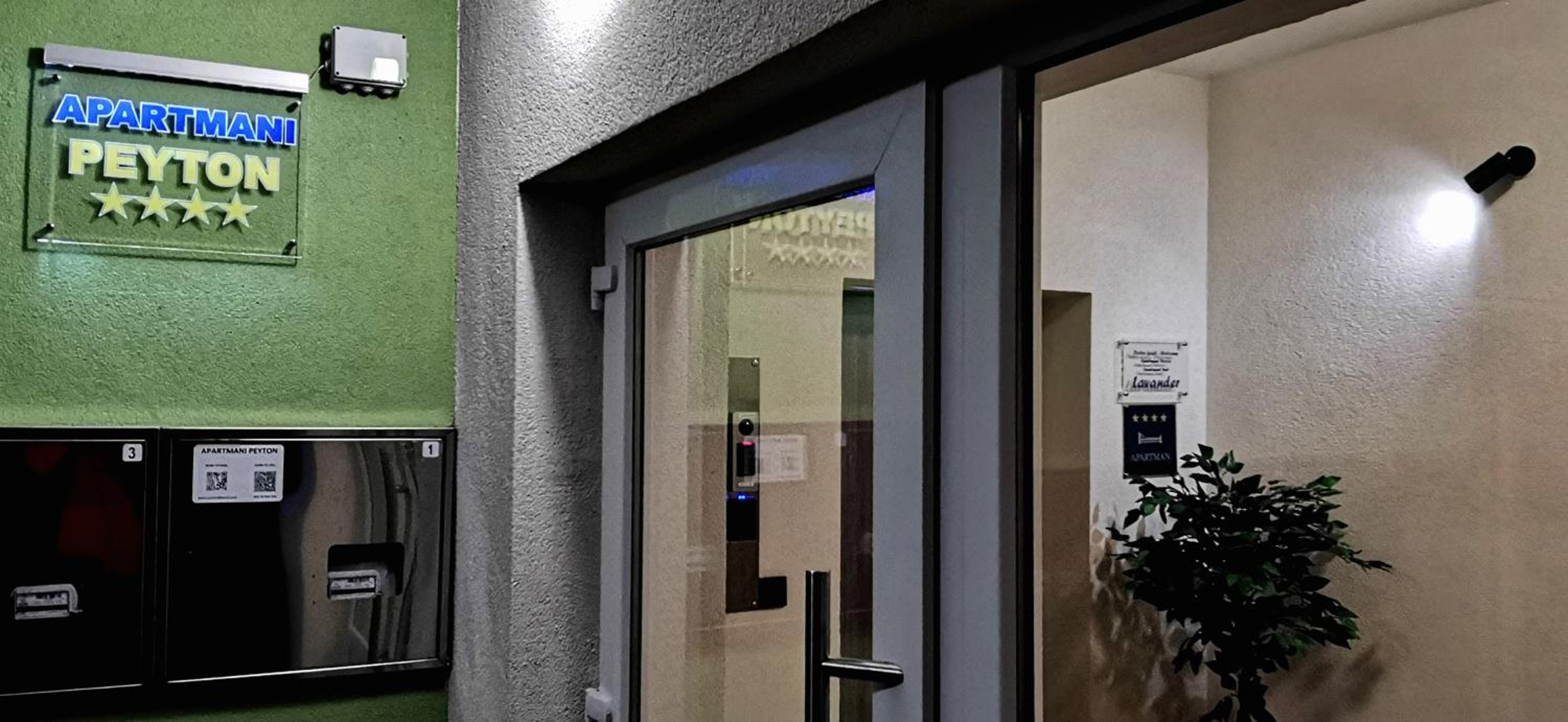 Hotel Apartmani Peyton - Image 1