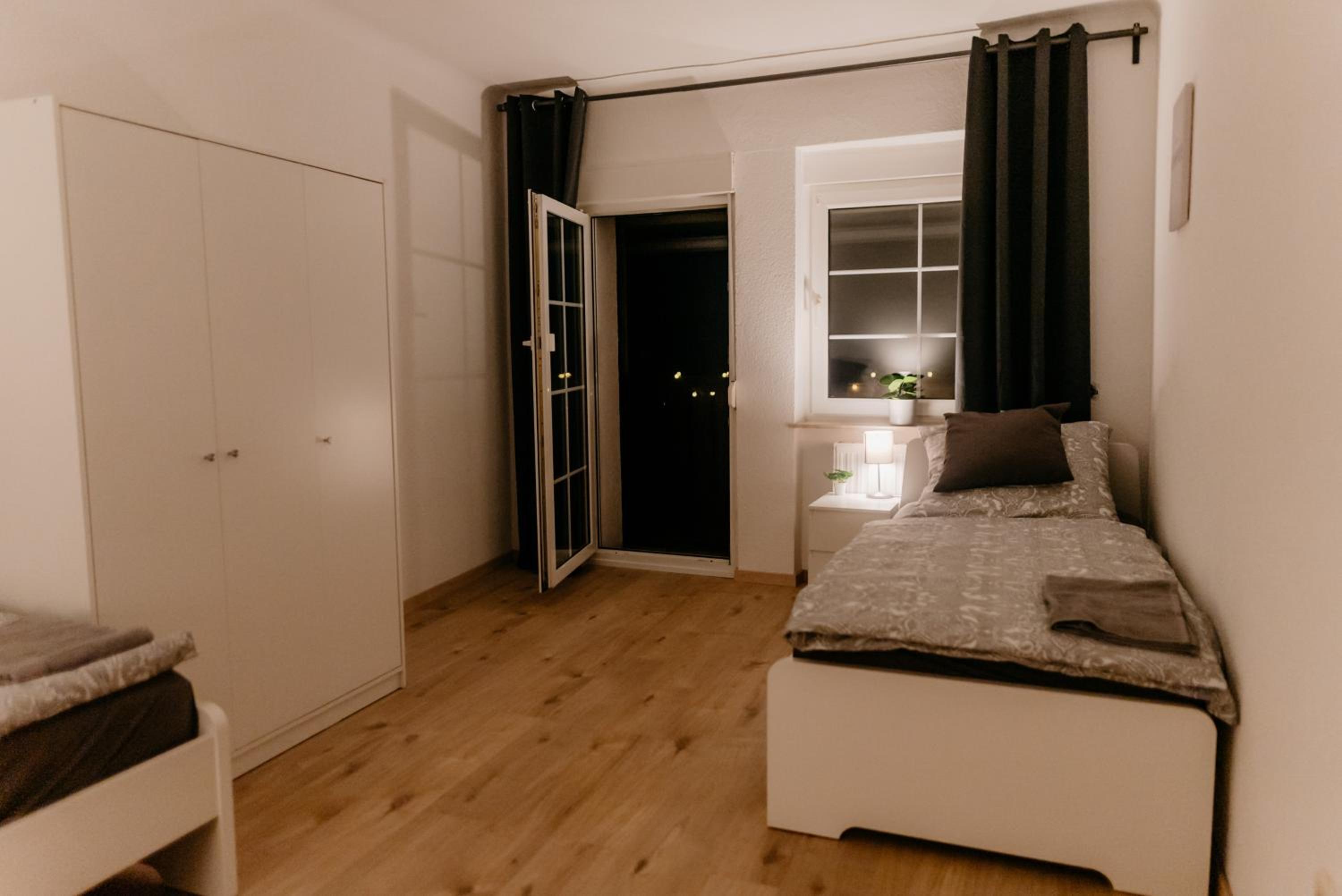 Monteurzimmer Pavan Luxemburg, Saarbrucken, Uberherrn Pavan T2-KEINE Ferienwohnung - Property Image 12