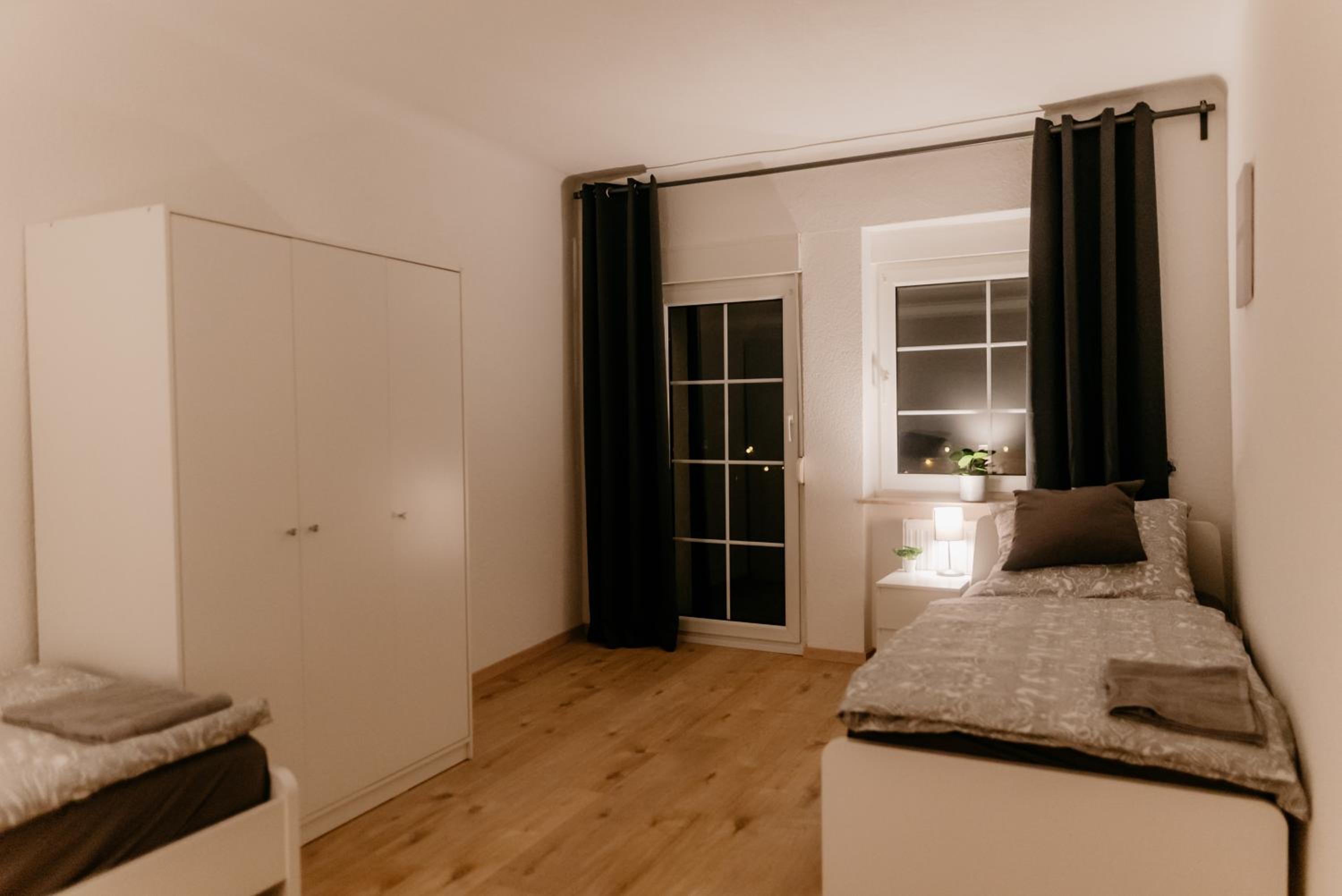 Monteurzimmer Pavan Luxemburg, Saarbrucken, Uberherrn Pavan T2-KEINE Ferienwohnung - Property Image 13