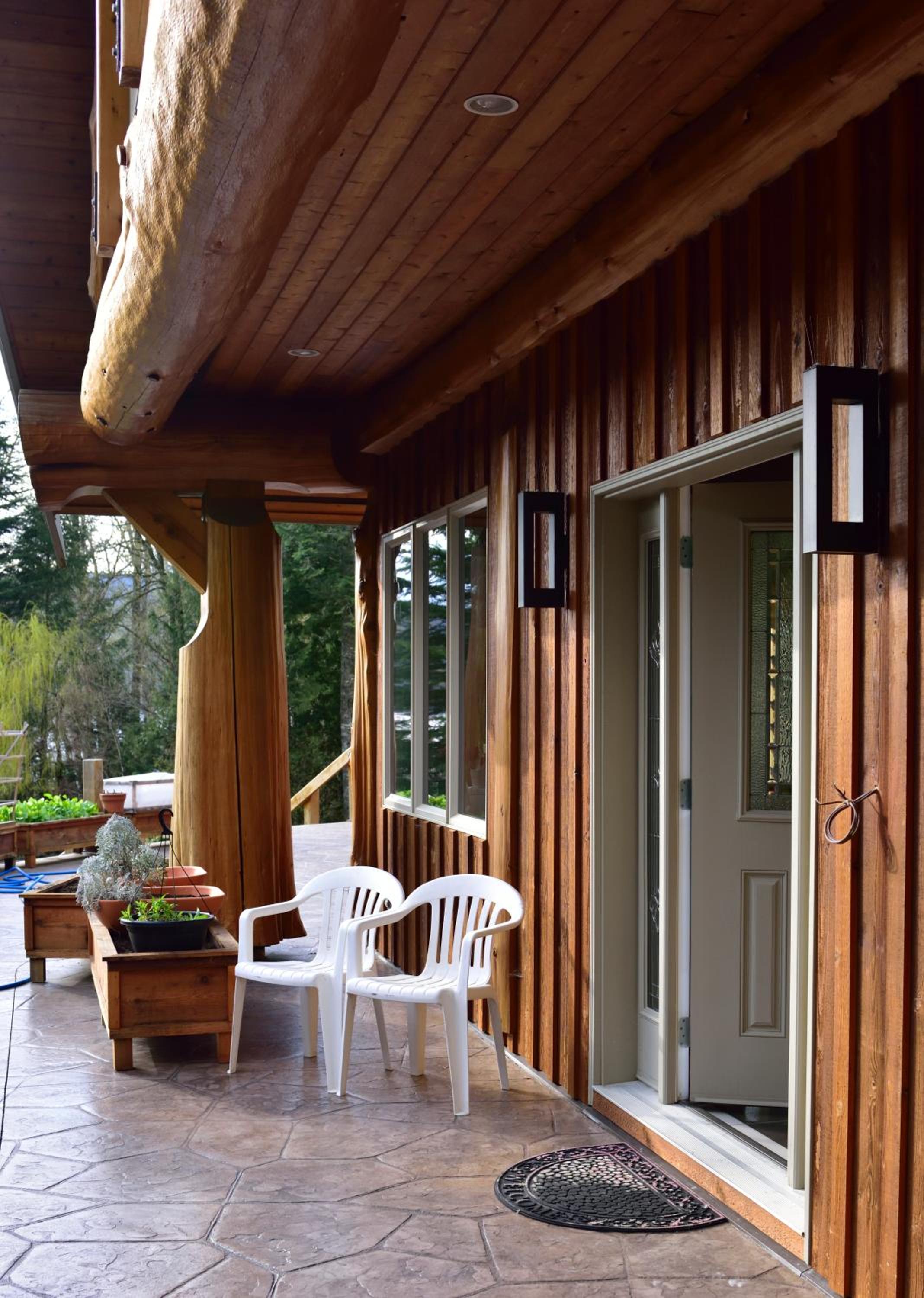 The Rockwell-Harrison Guest Lodge