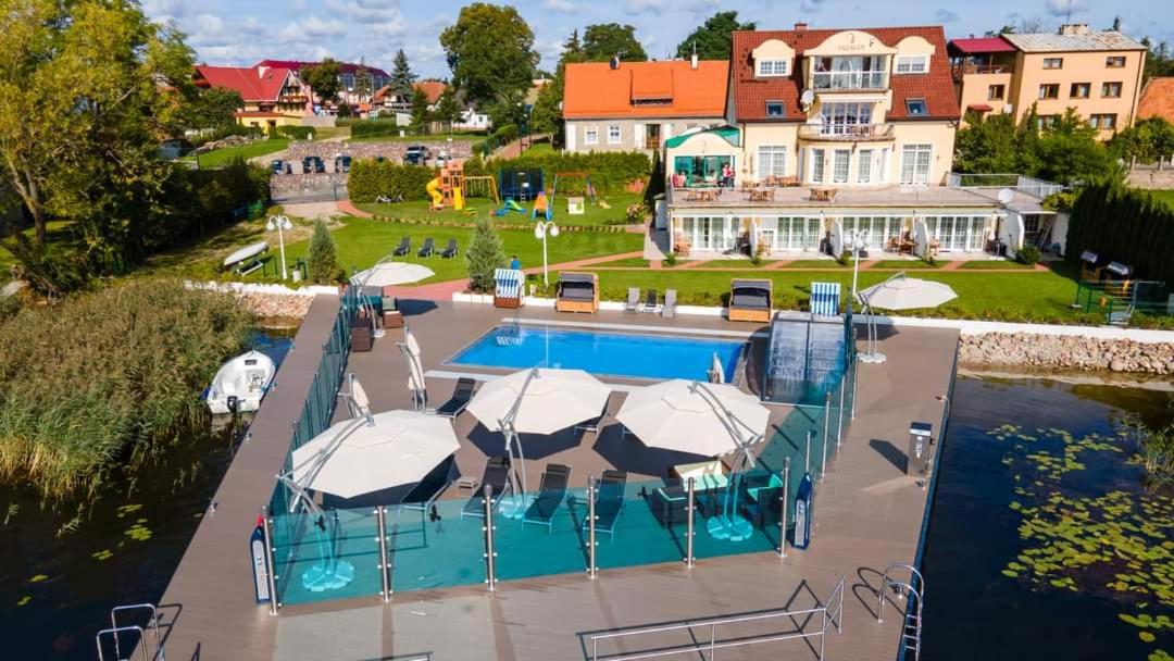 Photo 33