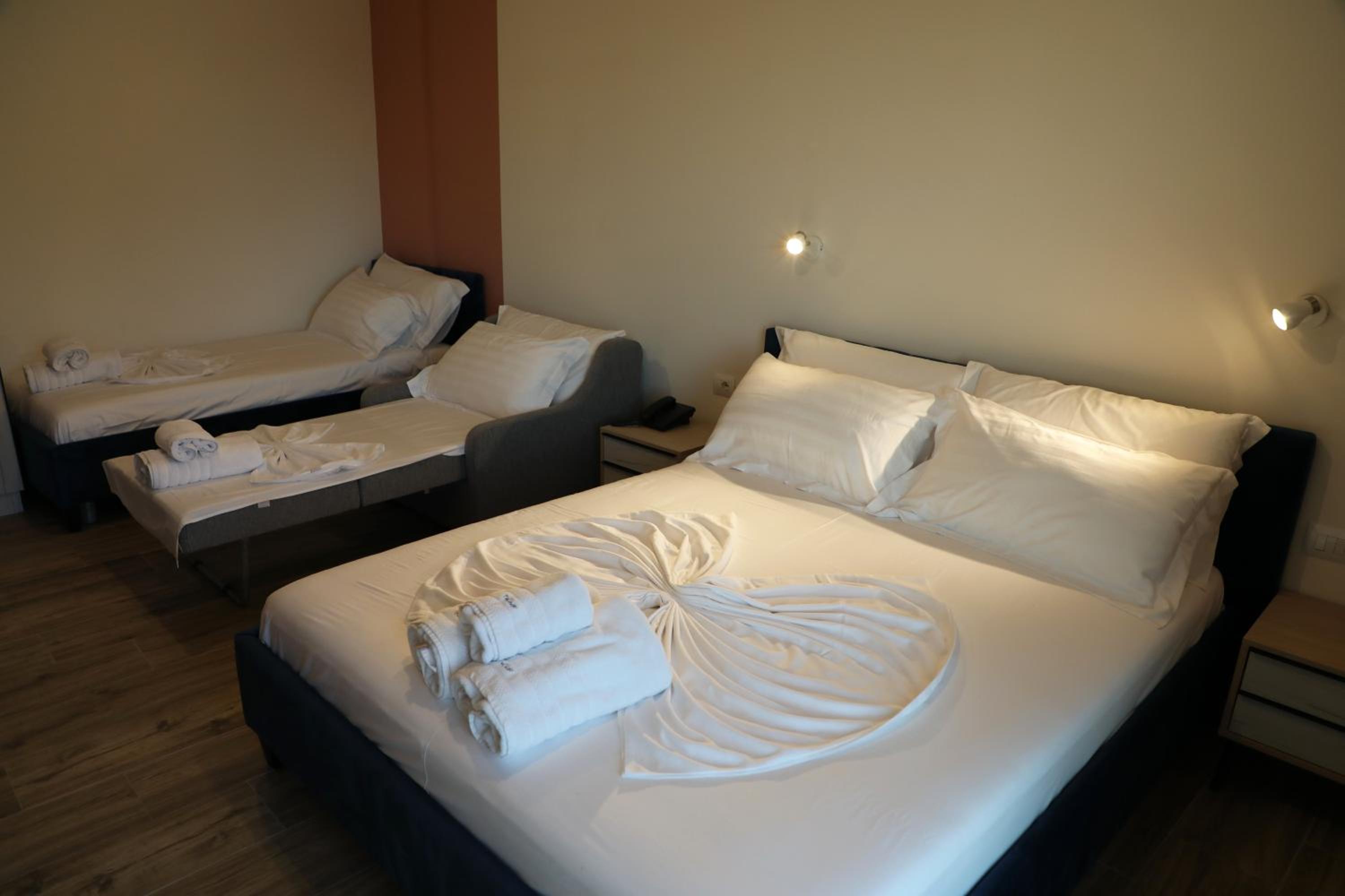 Hotel Triumf Shengjin