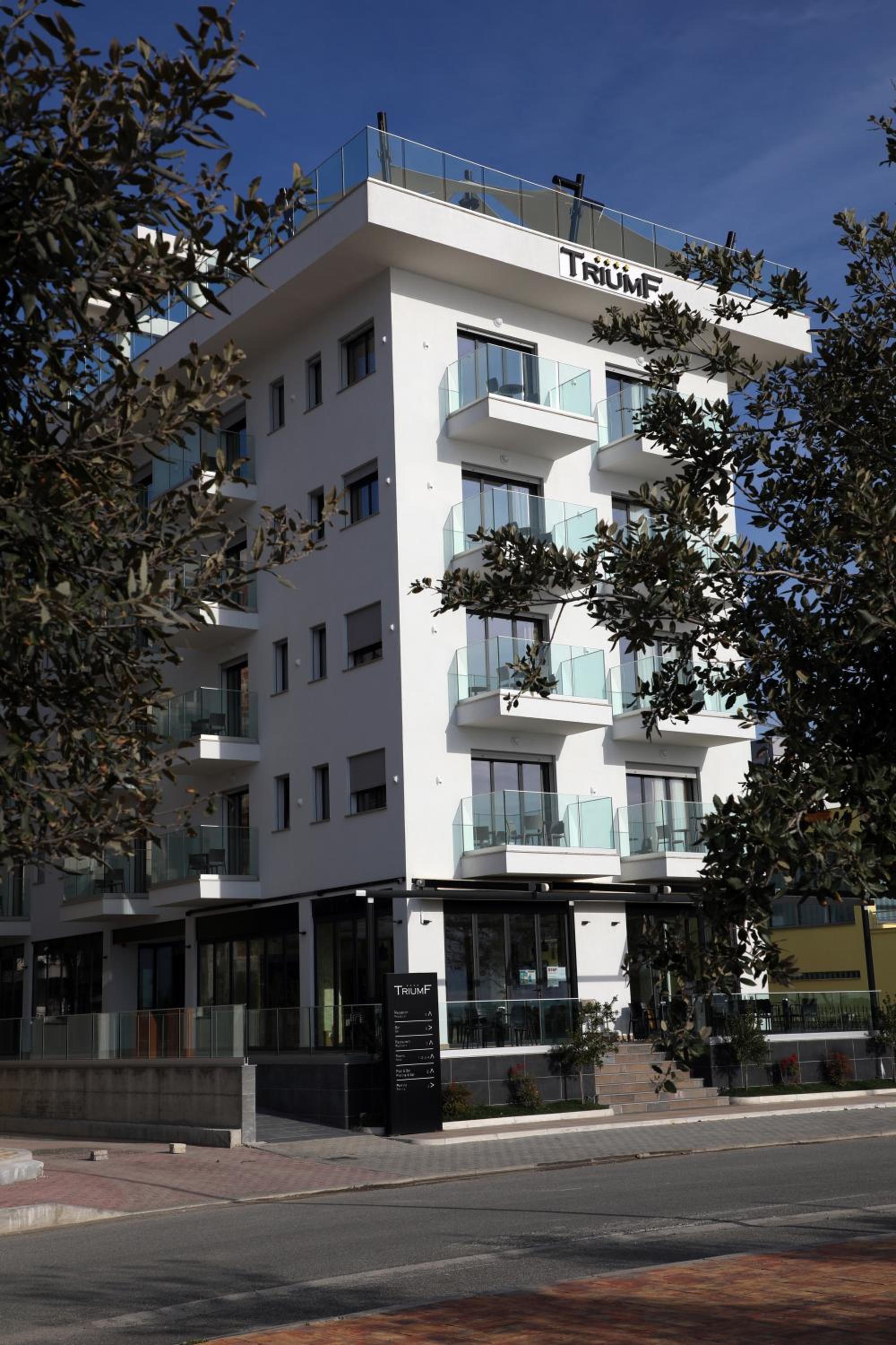 Hotel Triumf Shengjin