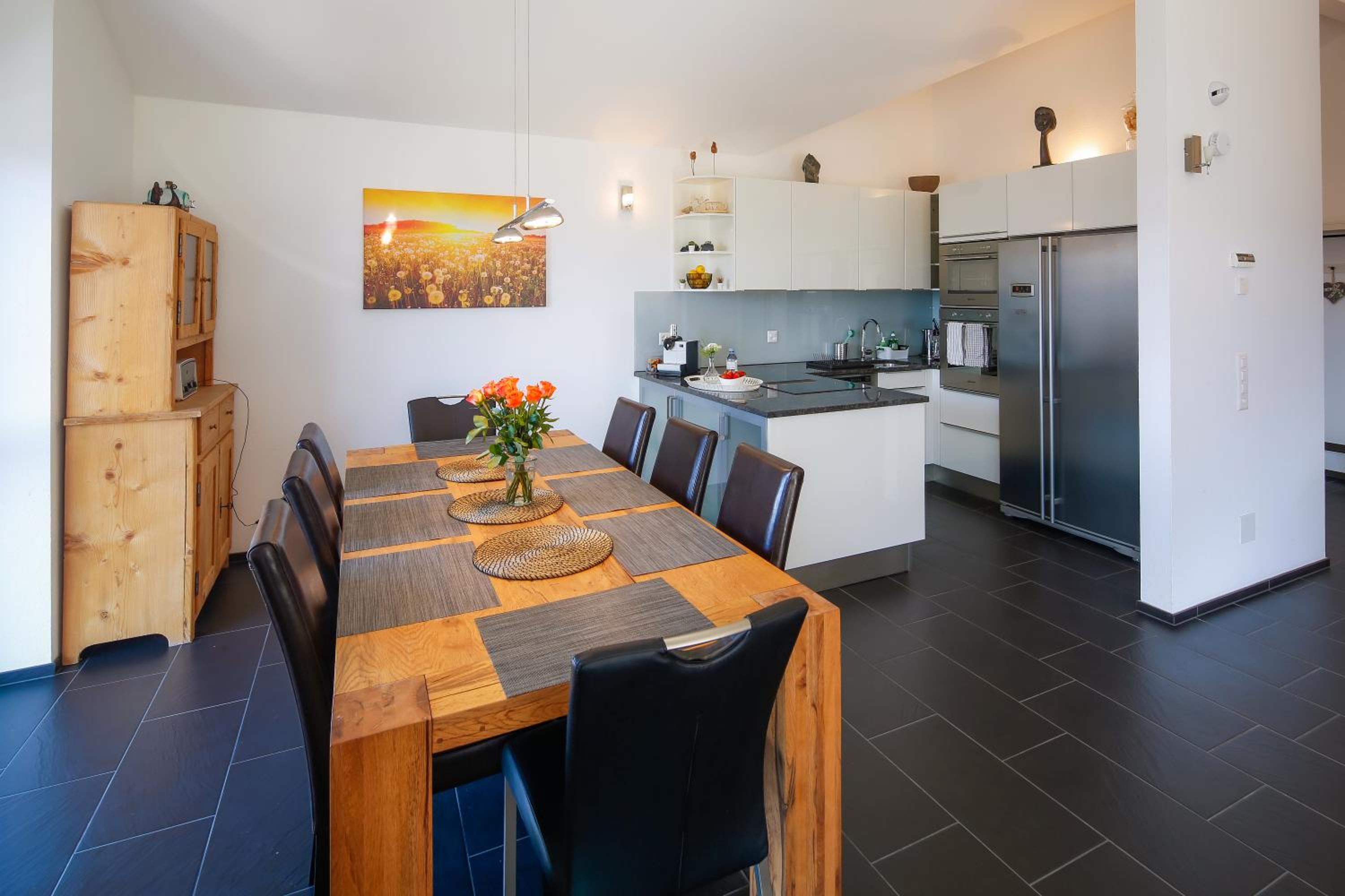 Modern and cosy 5 rooms penthouse with stunning view view 4