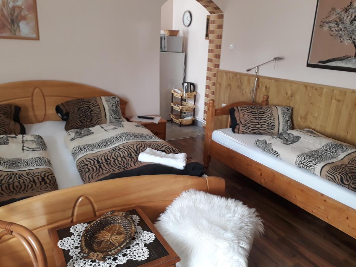 City Camping& Apartman &Bungalow view 2